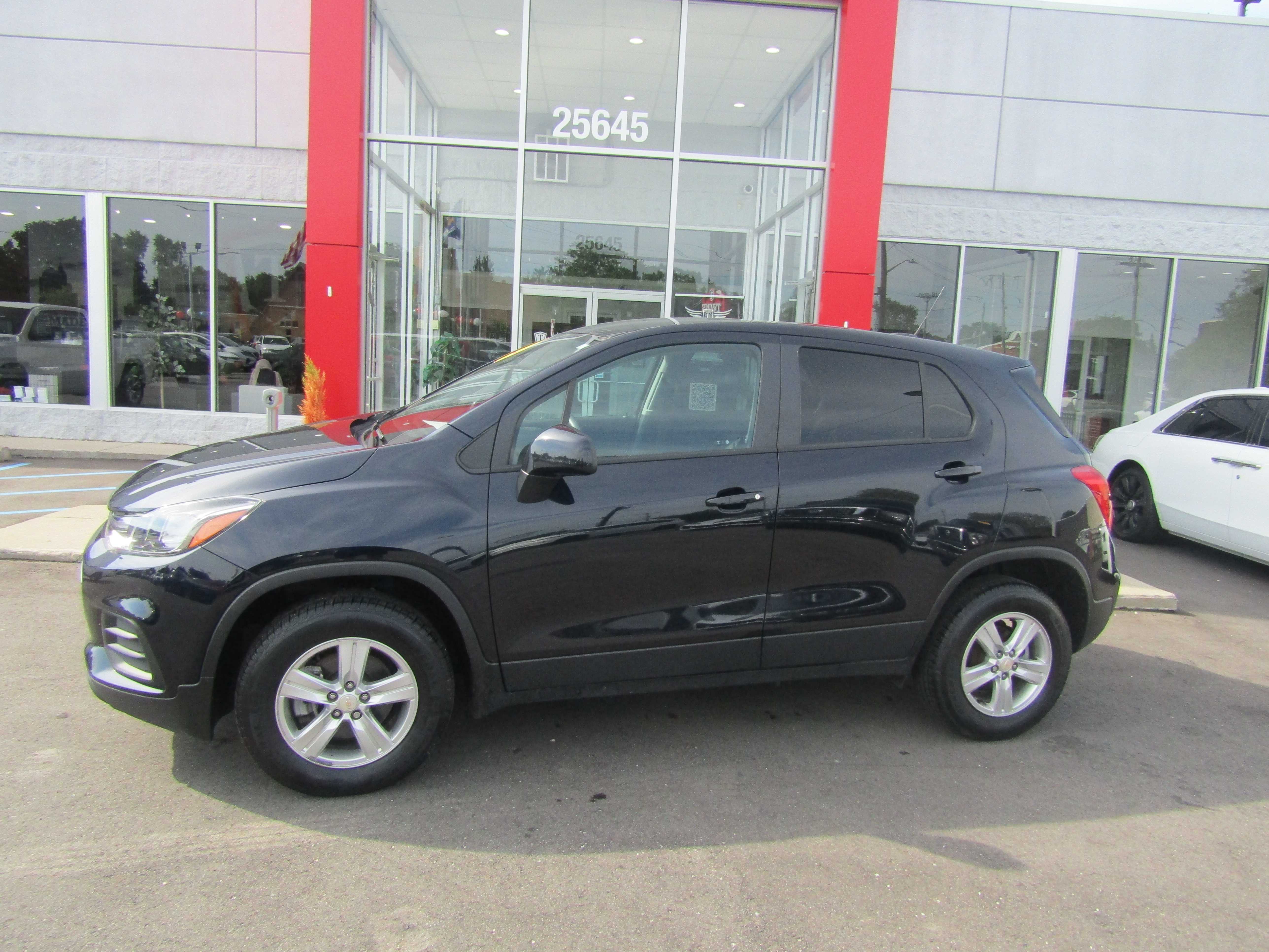 BLUE, 2021 CHEVROLET TRAX Thumnail Image 2