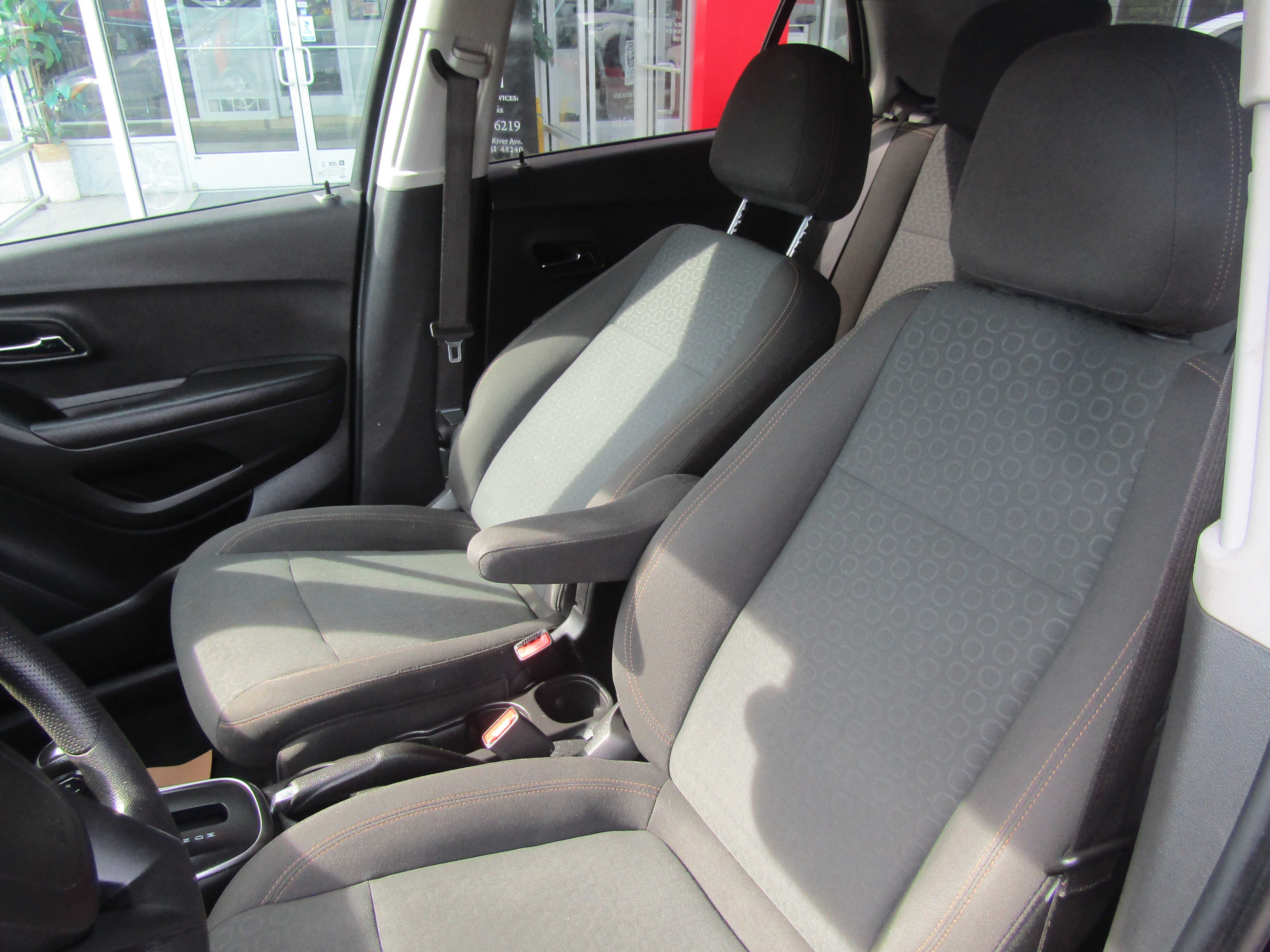 BLUE, 2021 CHEVROLET TRAX Thumnail Image 9