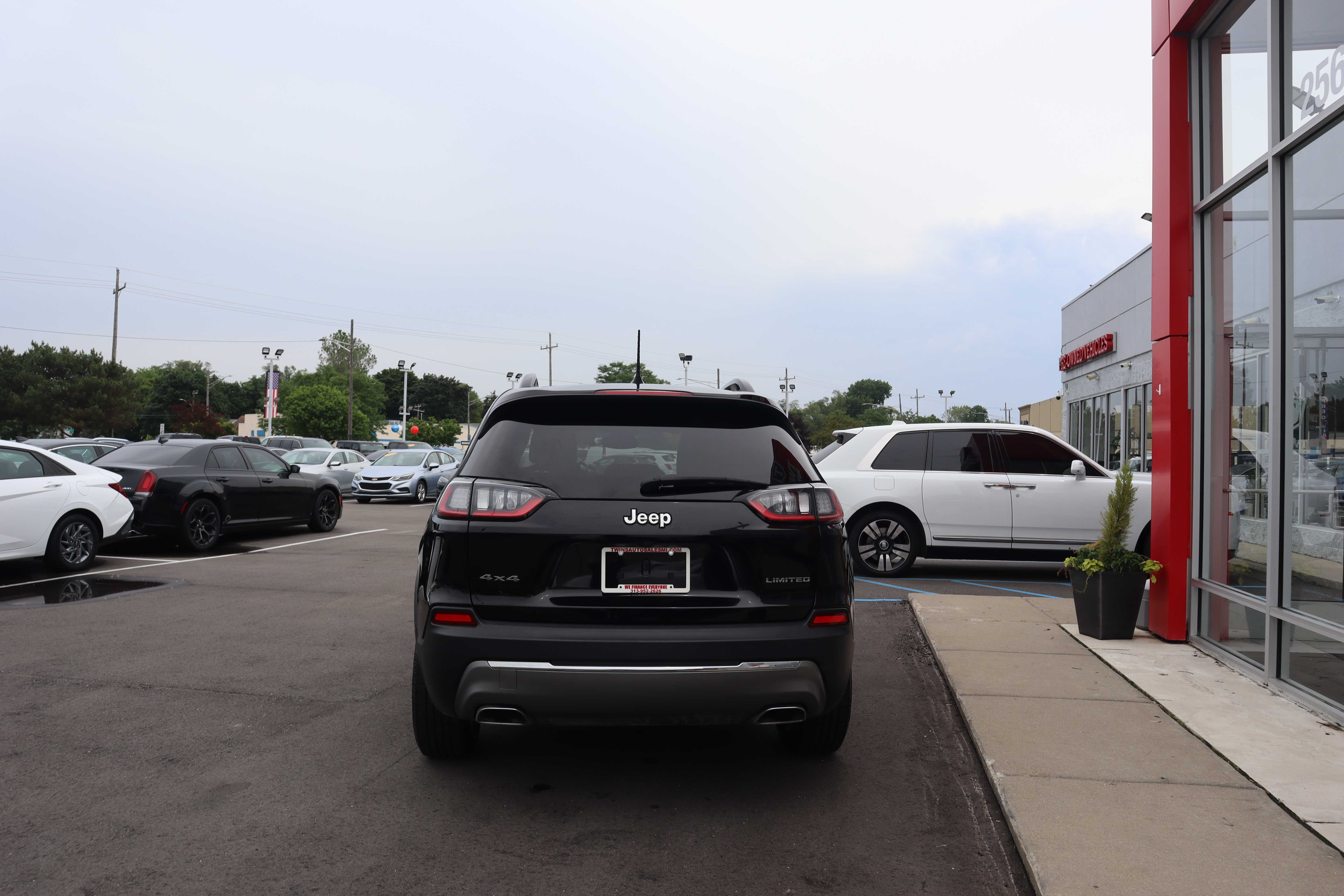 BLACK, 2022 JEEP CHEROKEE Thumnail Image 5