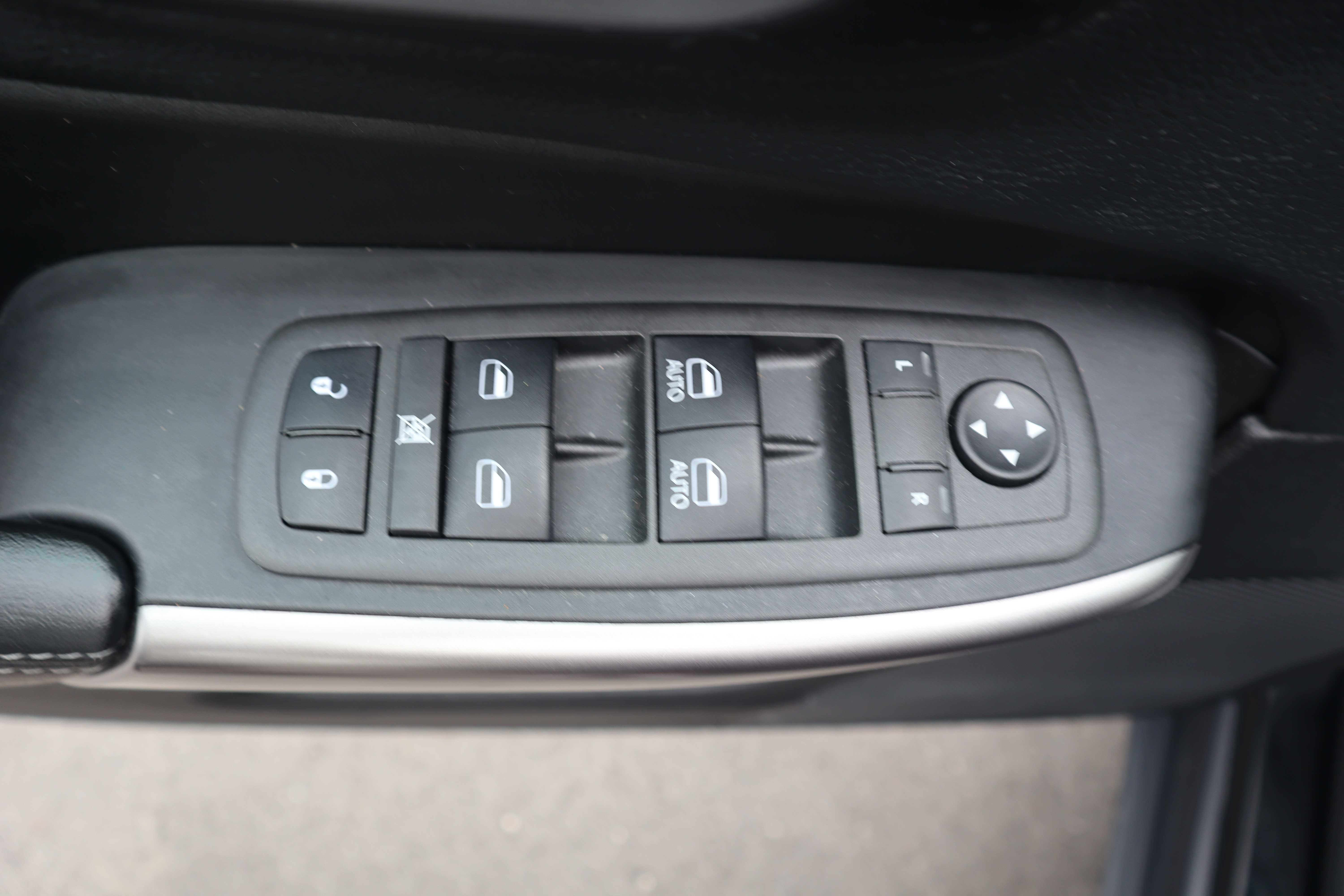 BLACK, 2022 JEEP CHEROKEE Thumnail Image 9