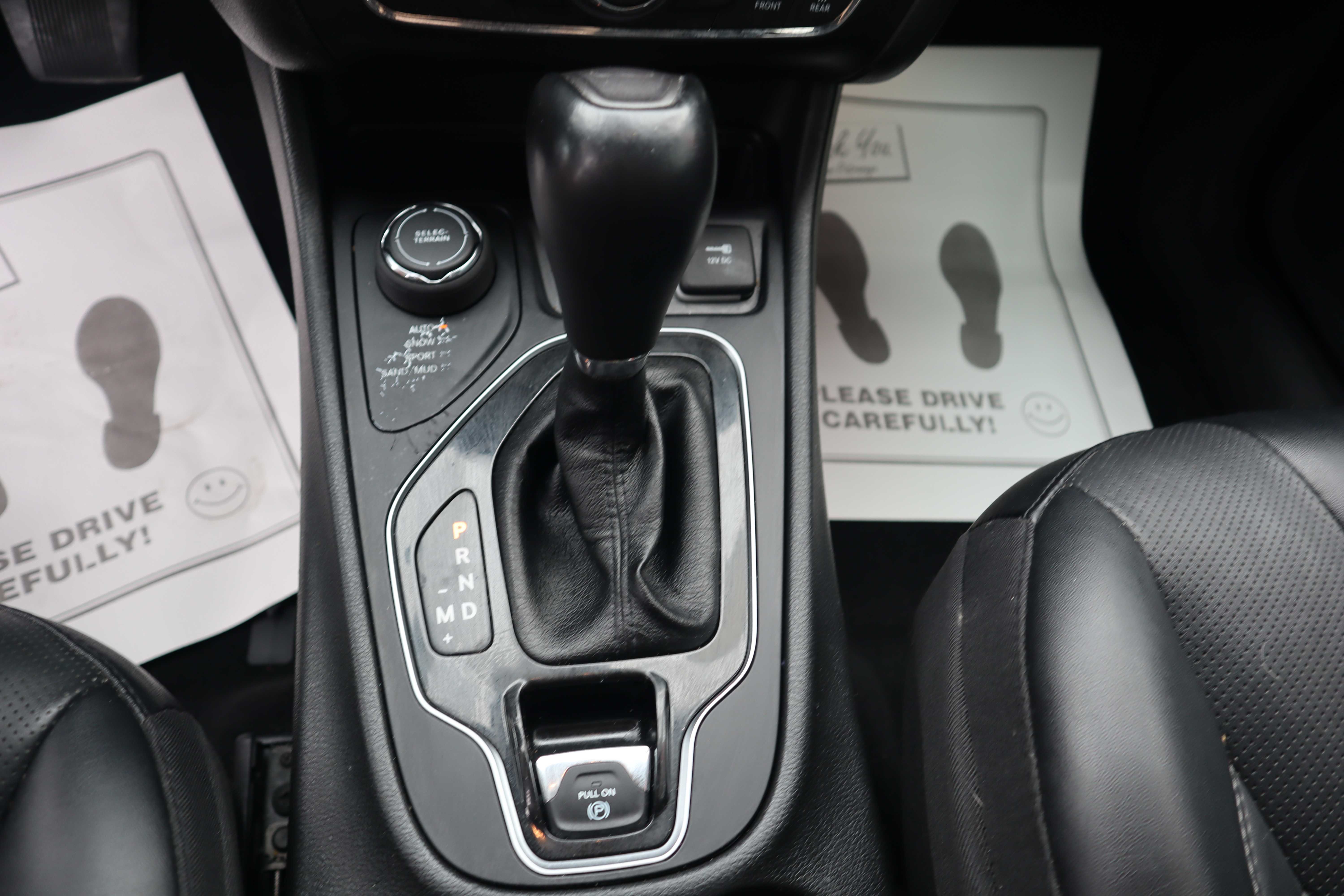 BLACK, 2022 JEEP CHEROKEE Thumnail Image 15