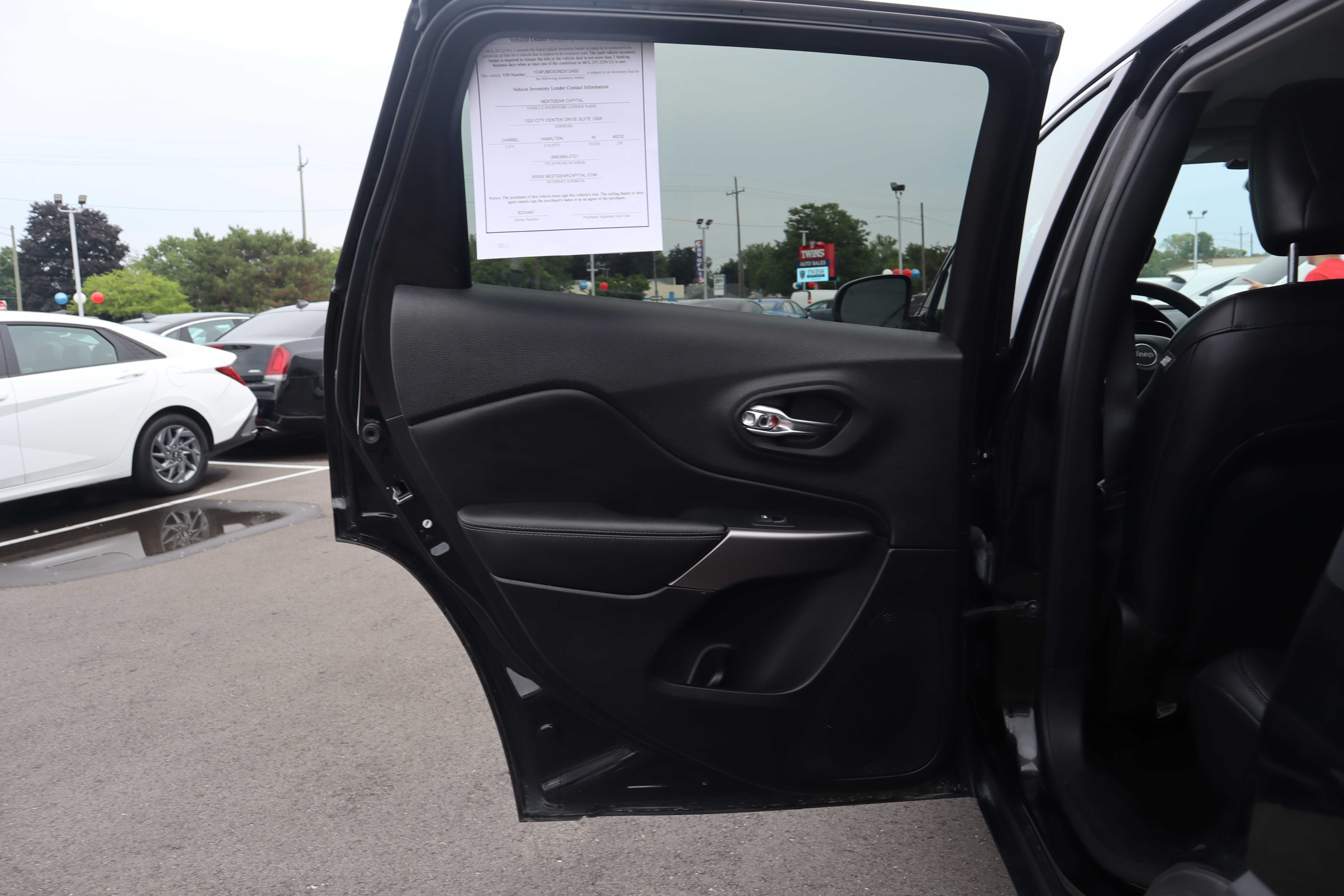 BLACK, 2022 JEEP CHEROKEE Thumnail Image 19