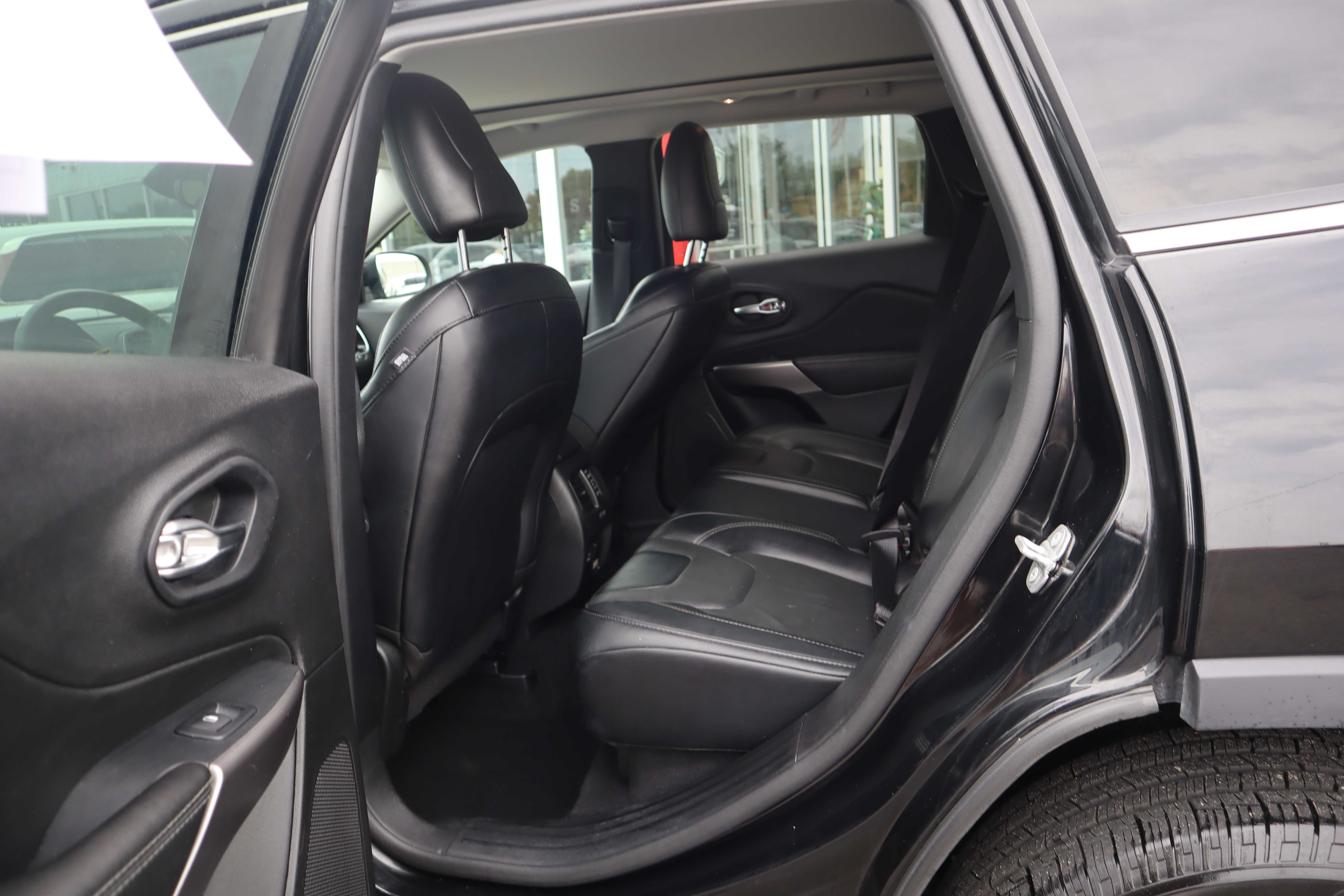 BLACK, 2022 JEEP CHEROKEE Thumnail Image 20