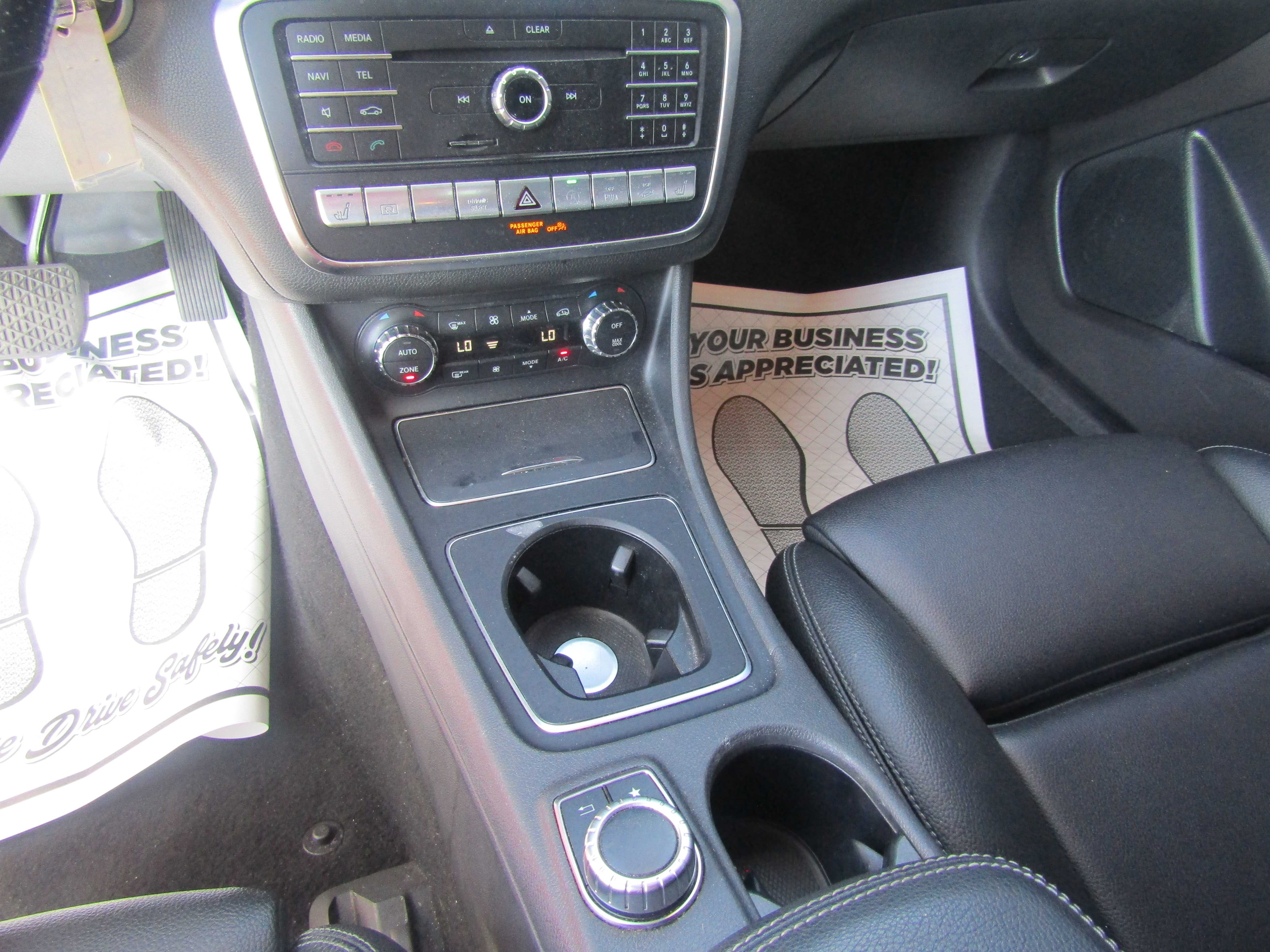 RED, 2019 MERCEDES-BENZ GLA Thumnail Image 15
