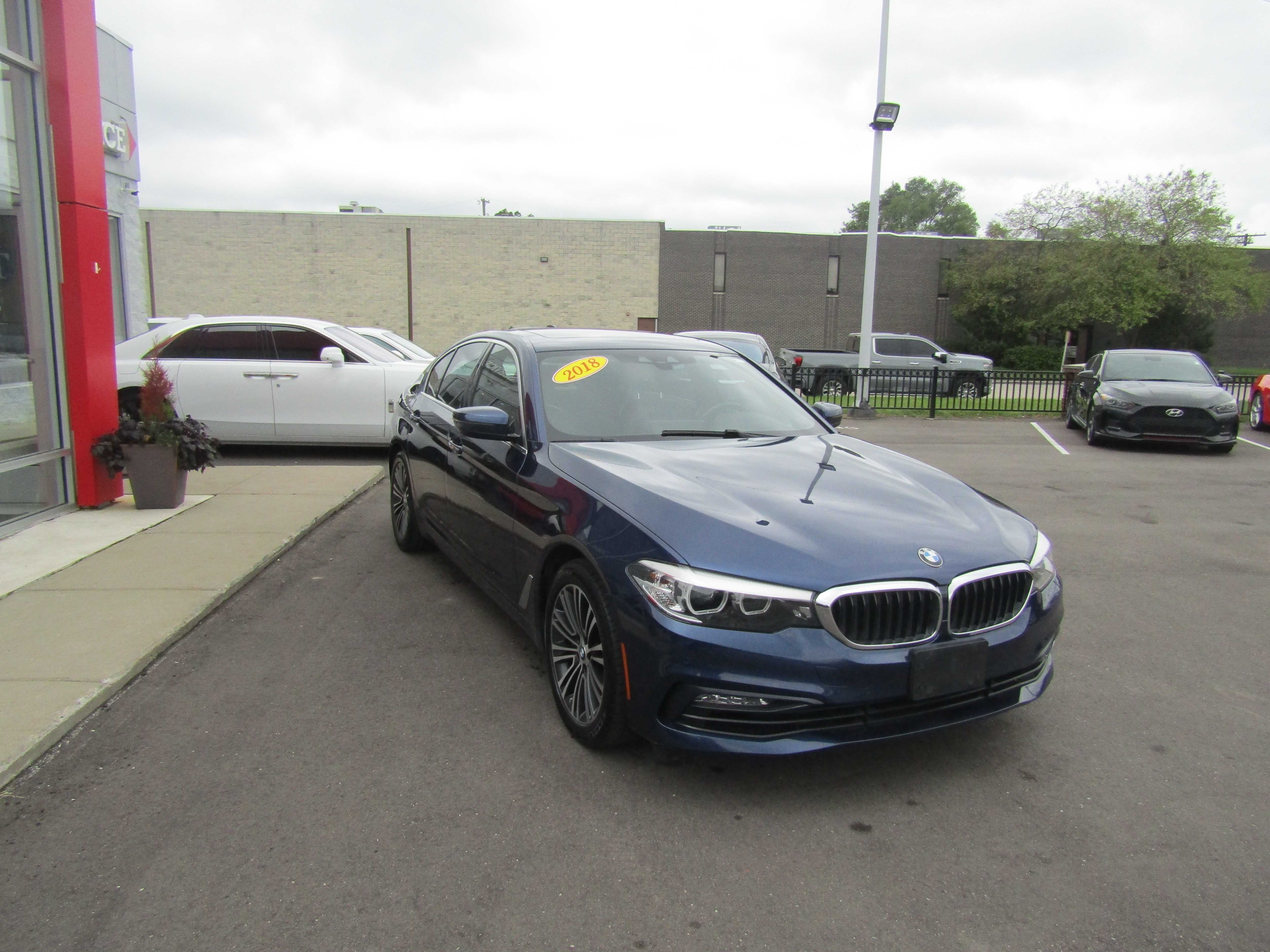 BLUE, 2018 BMW 5 SERIES Thumnail Image 5
