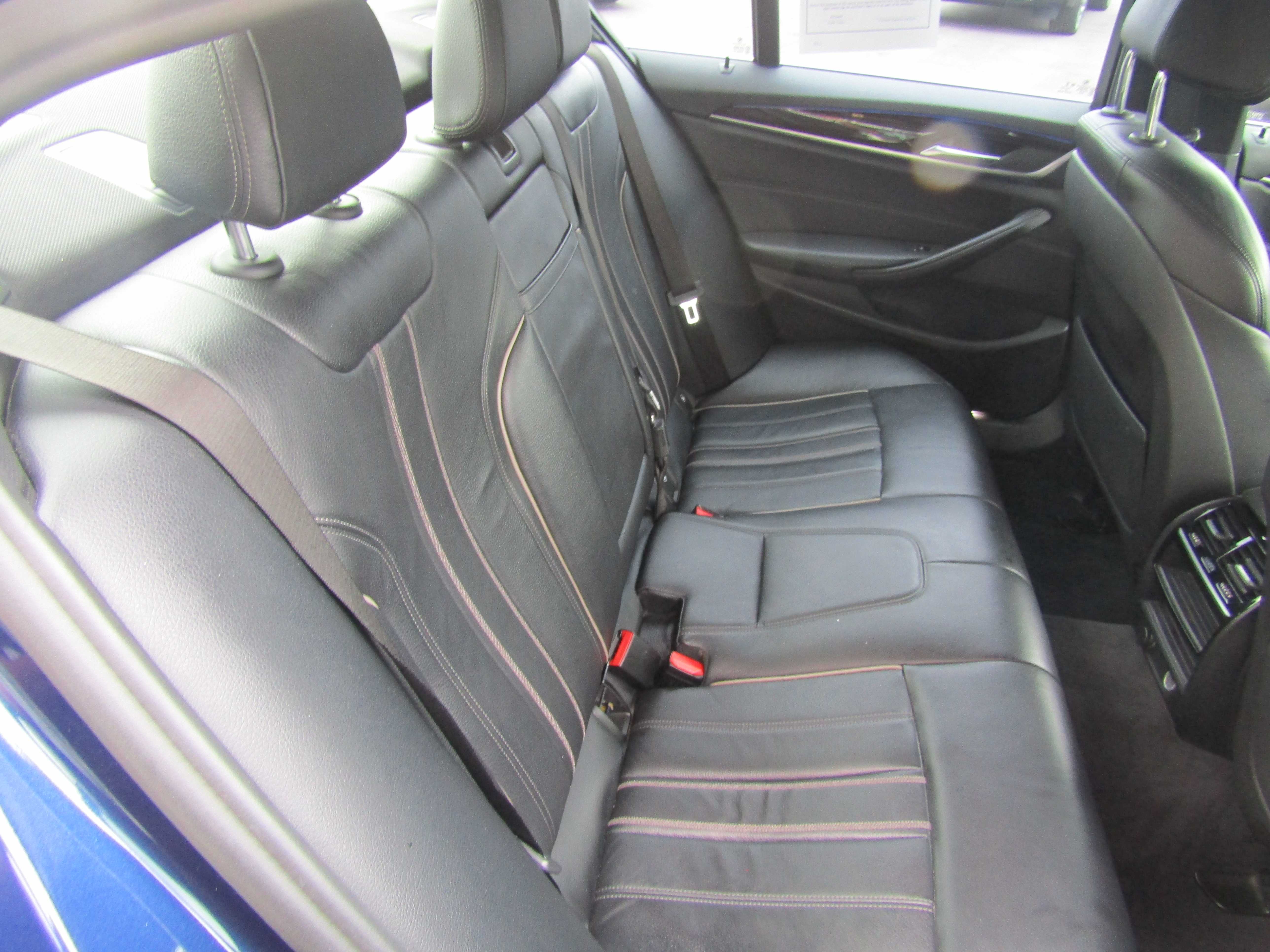 BLUE, 2018 BMW 5 SERIES Thumnail Image 10