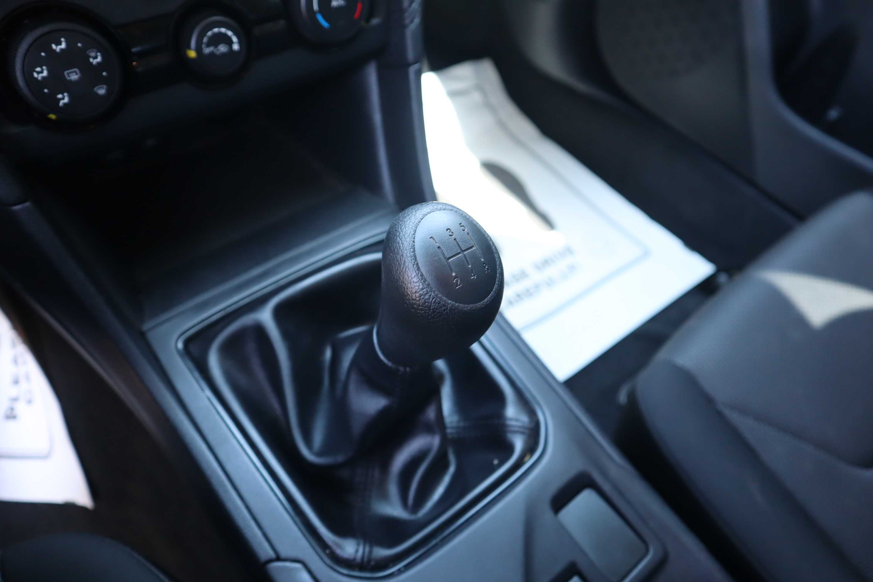 GRAY, 2022 SUBARU IMPREZA Thumnail Image 18