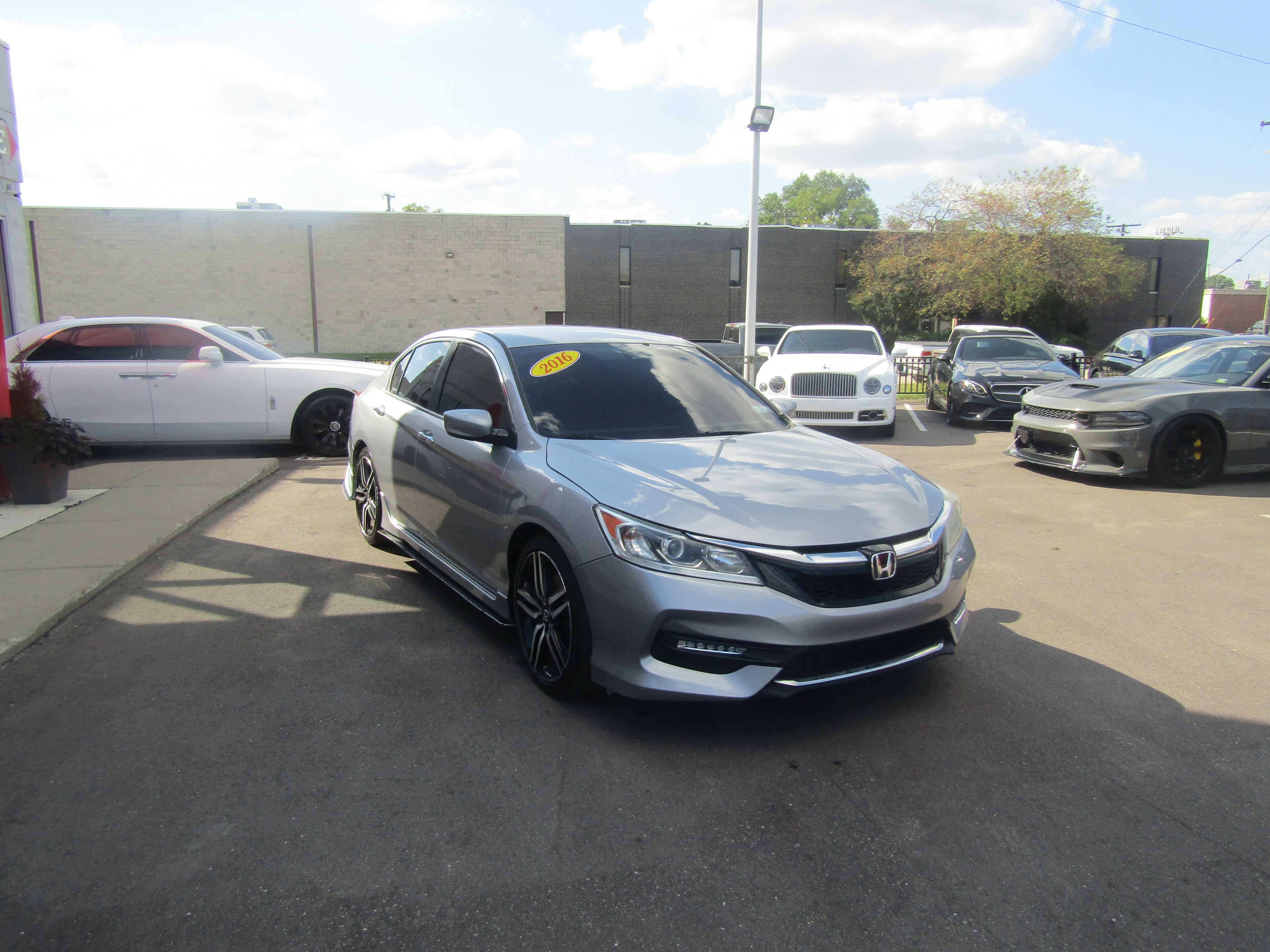 SILVER, 2016 HONDA ACCORD Thumnail Image 5