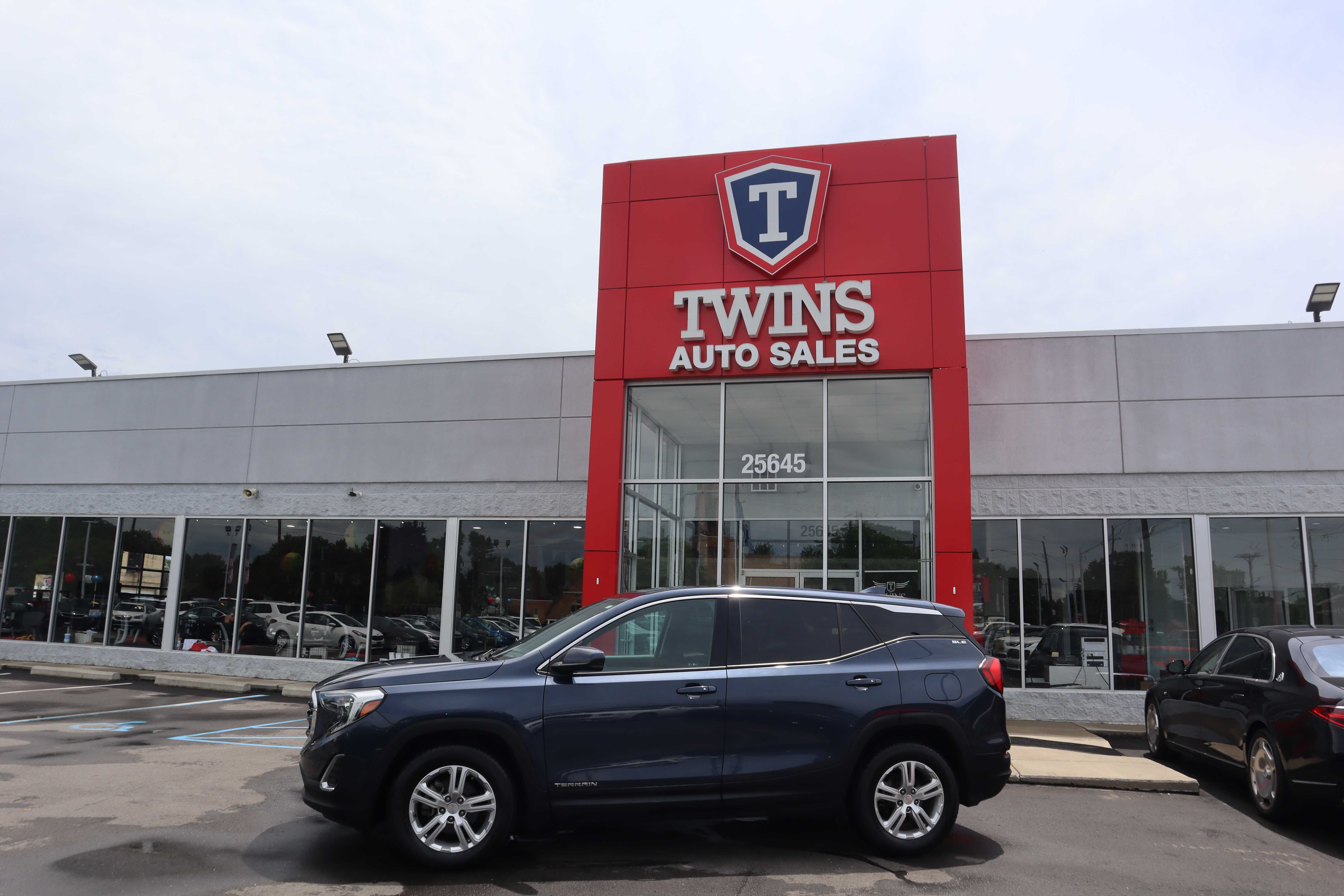 BLUE, 2018 GMC TERRAIN Thumnail Image 1