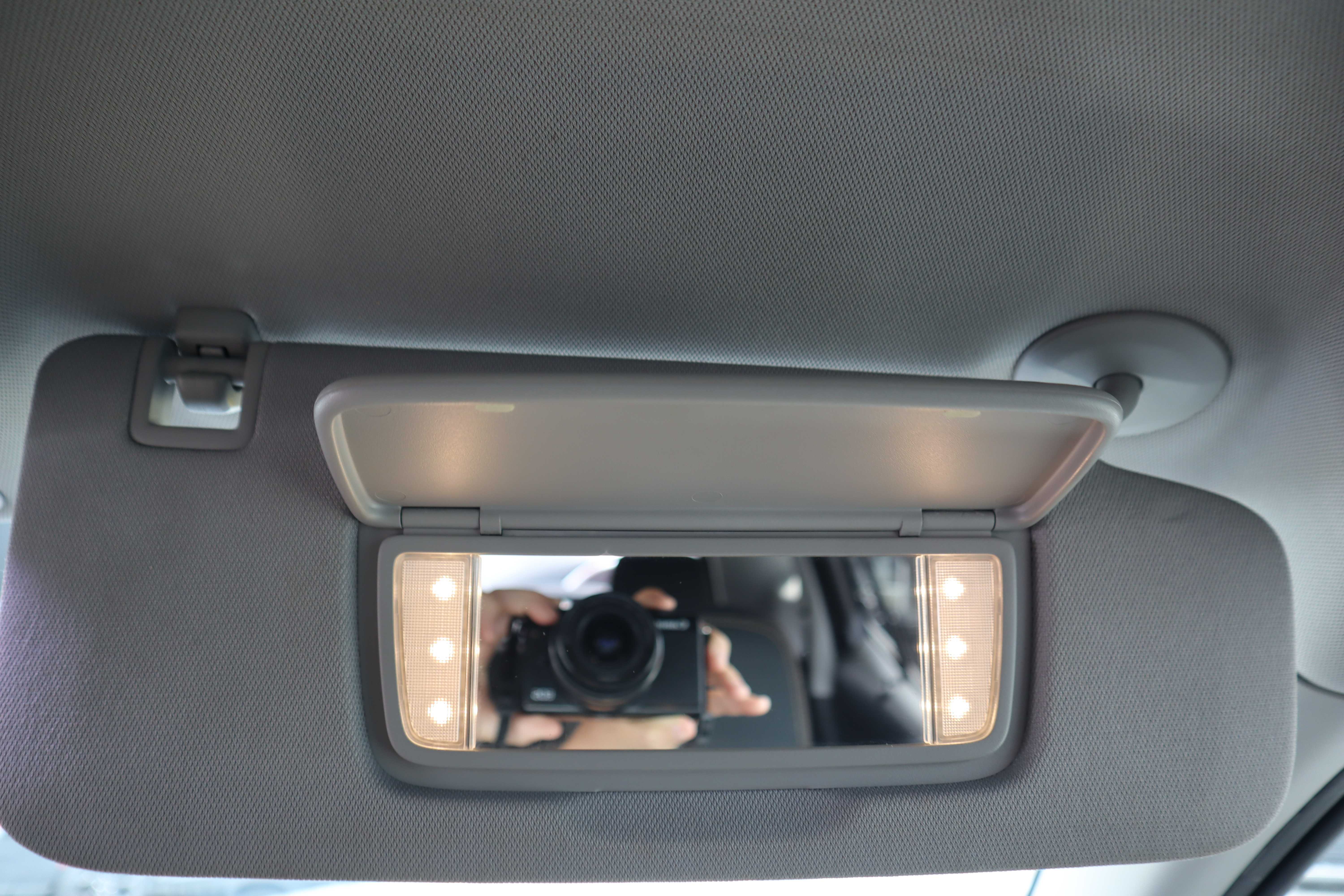 BLUE, 2018 GMC TERRAIN Thumnail Image 20