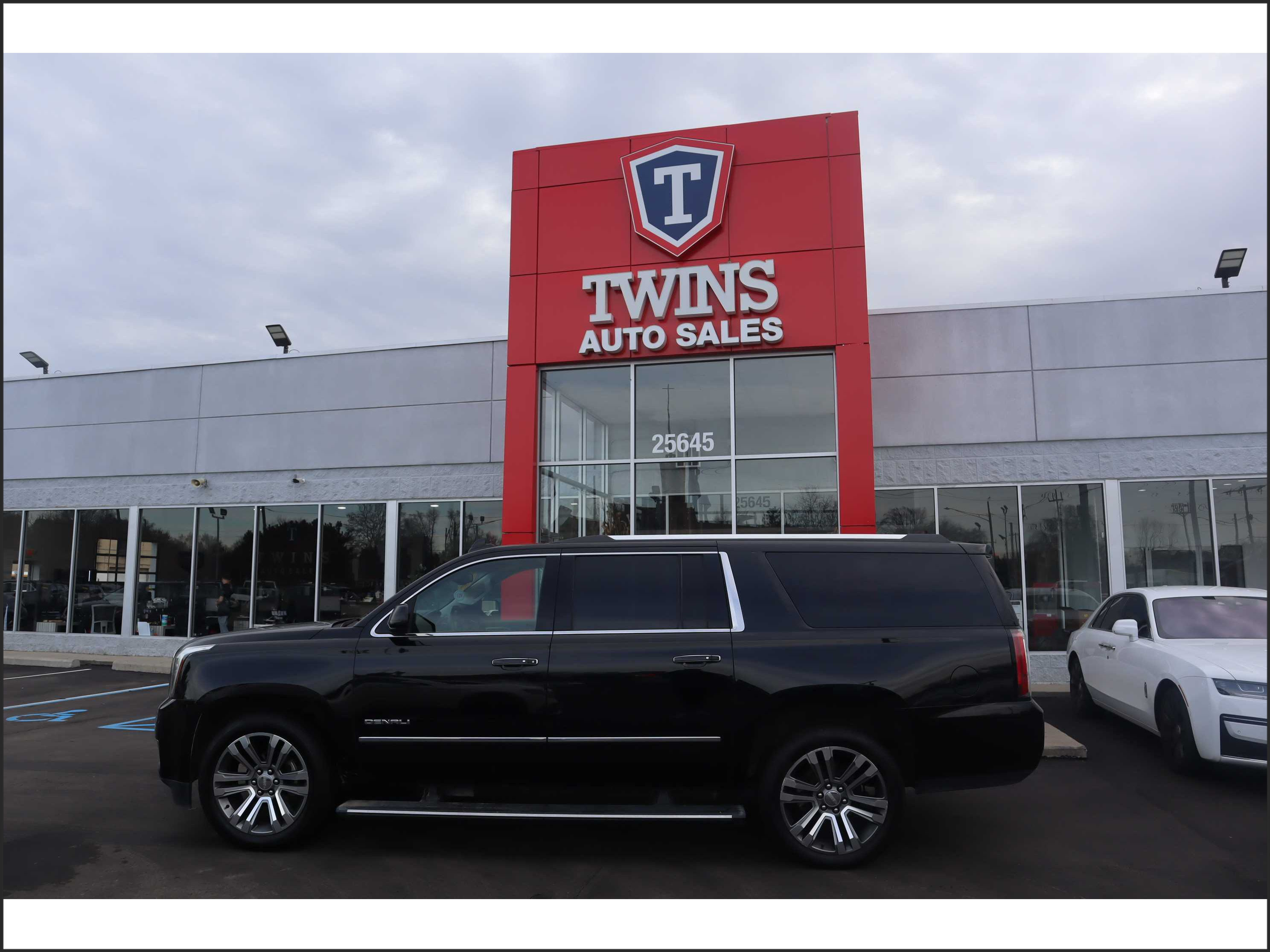 BLACK, 2018 GMC YUKON XL Image 