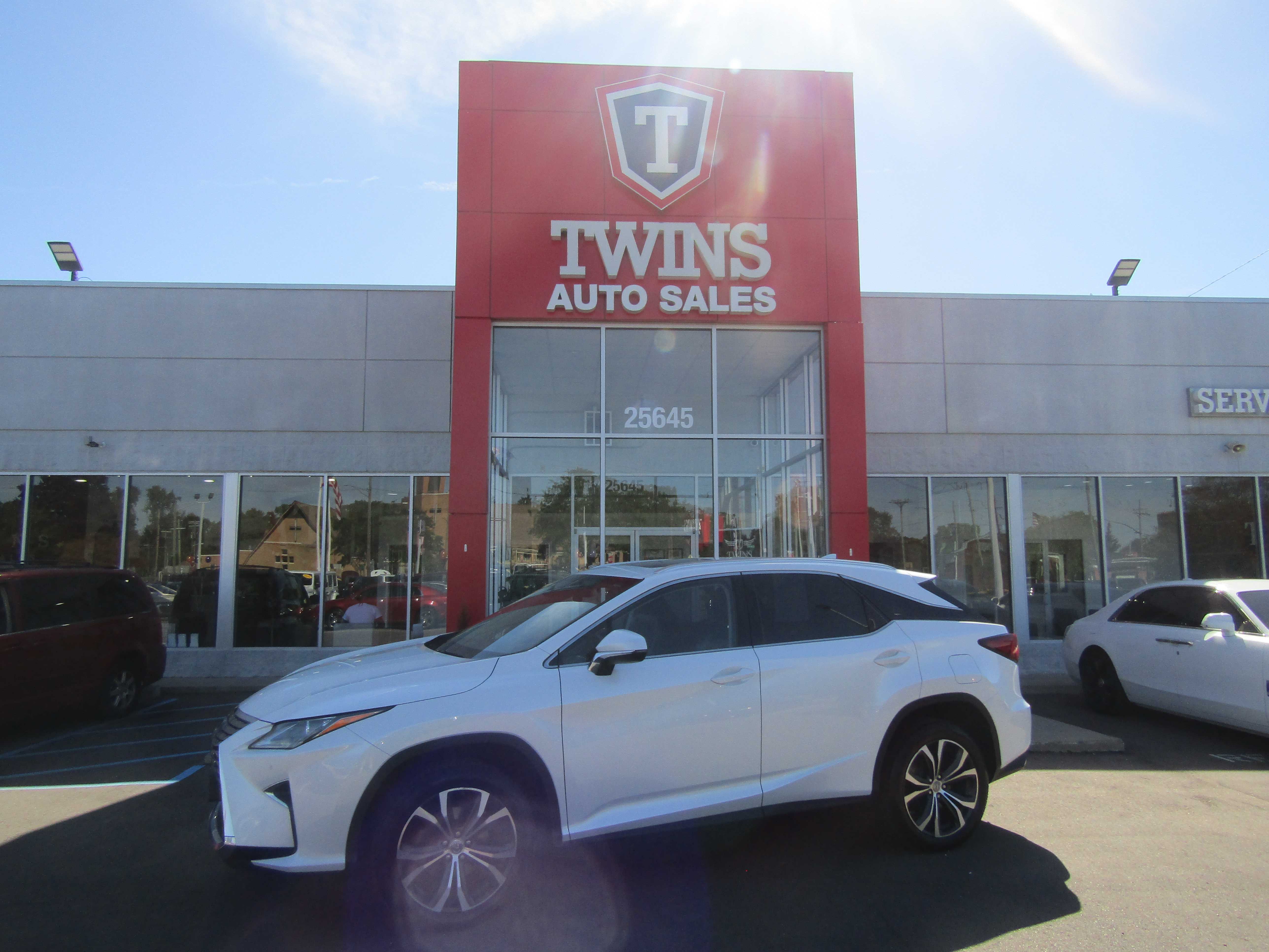 WHITE, 2017 LEXUS RX Thumnail Image 1