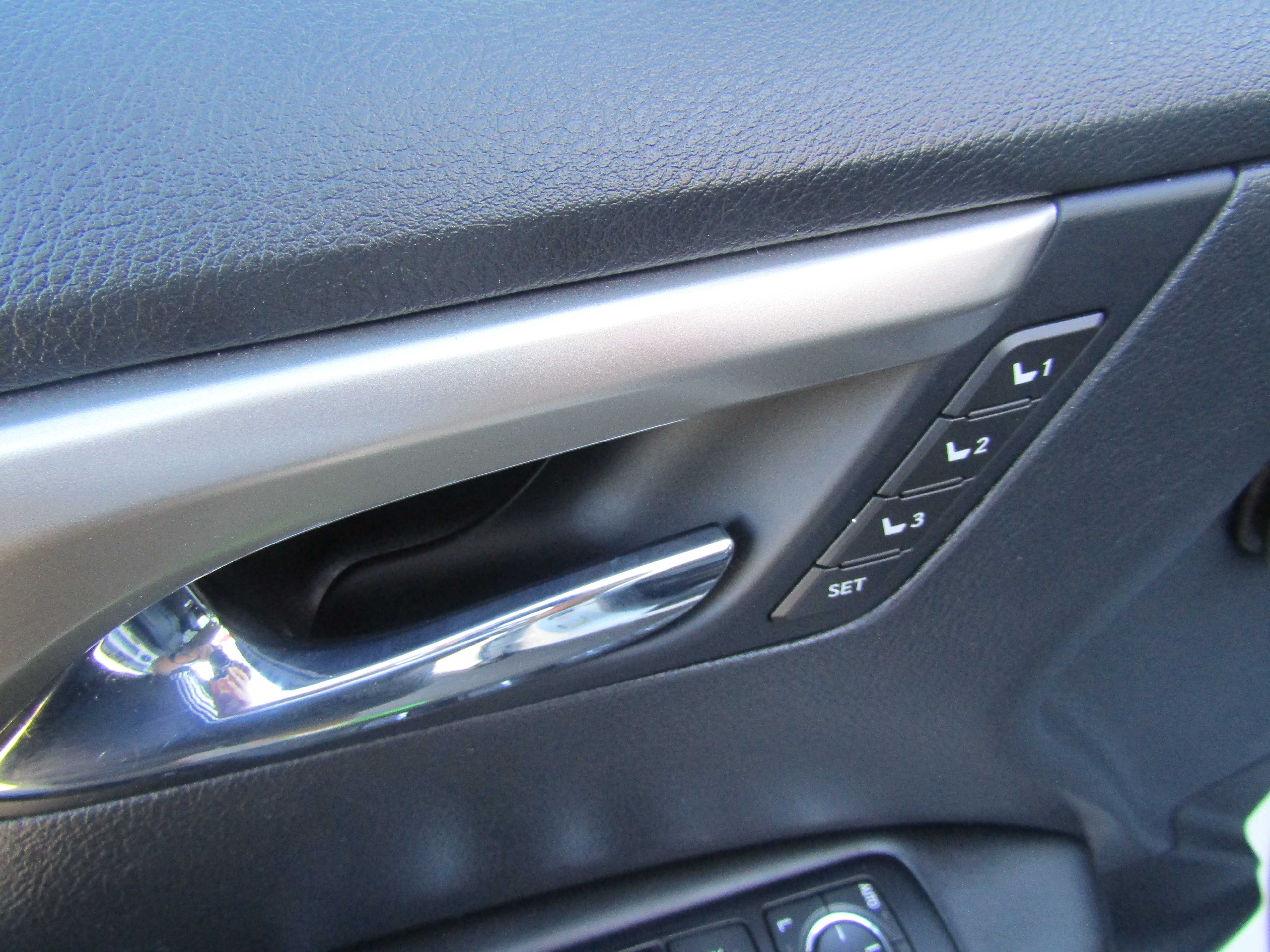 WHITE, 2017 LEXUS RX Thumnail Image 8
