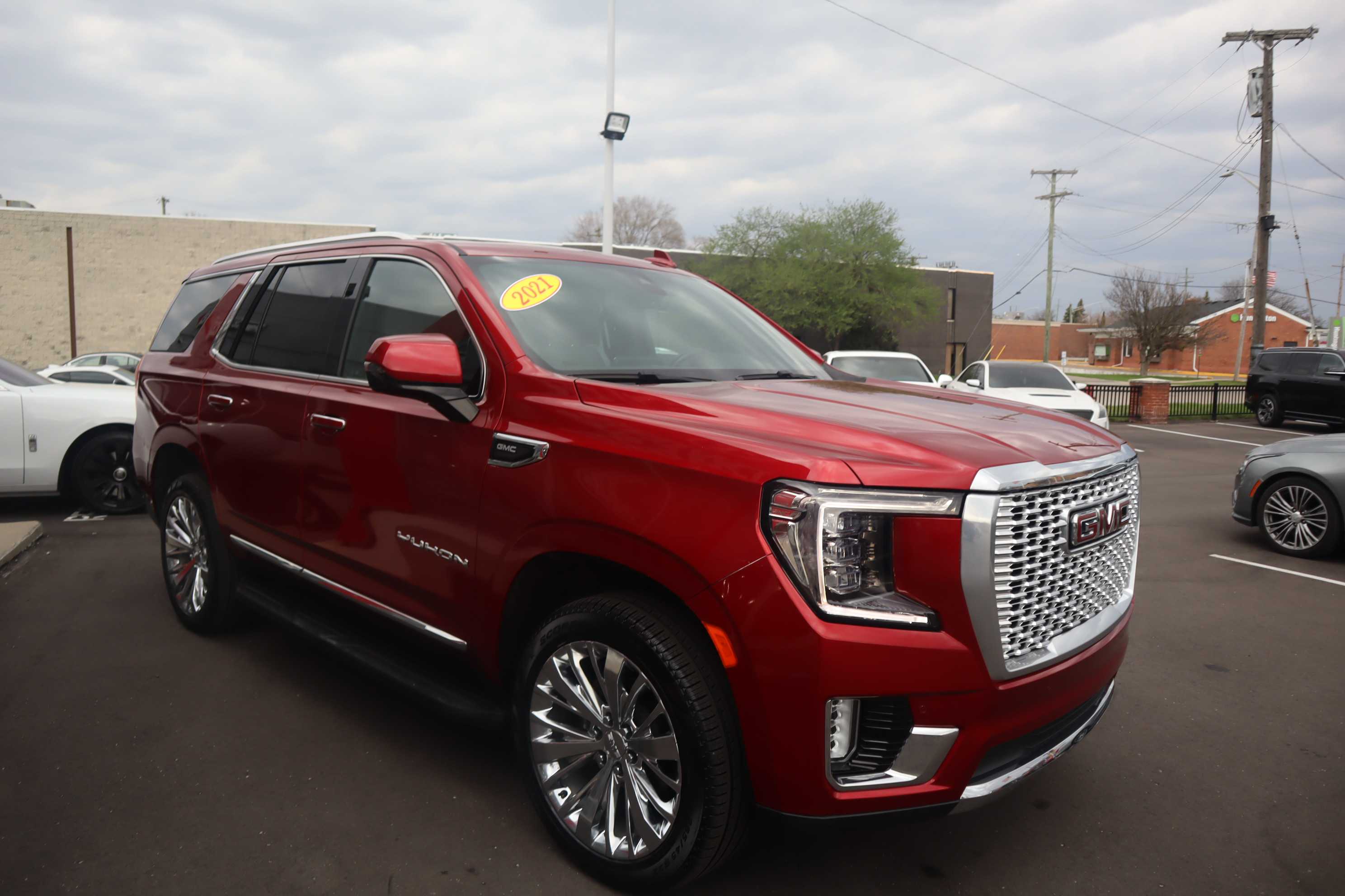 RED, 2021 GMC YUKON Thumnail Image 5