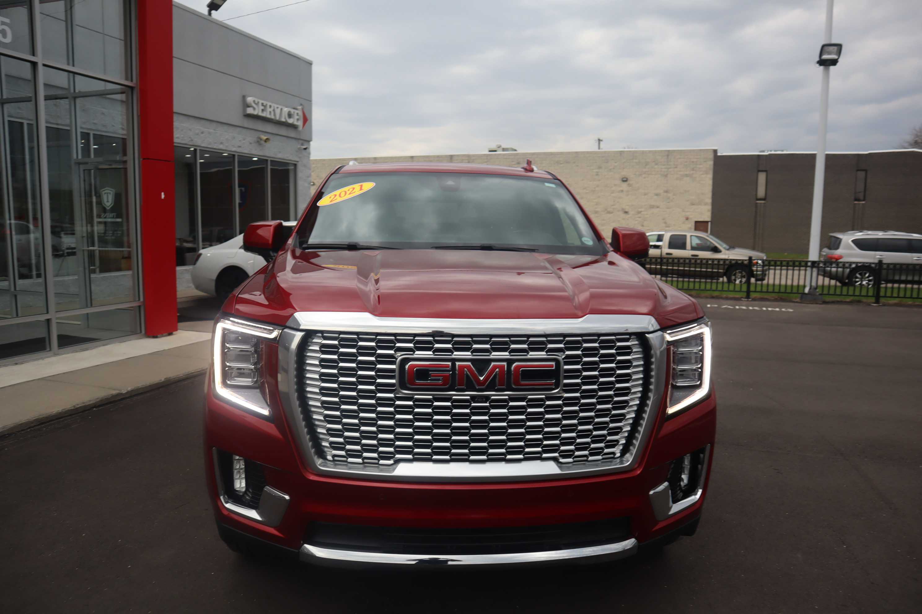 RED, 2021 GMC YUKON Thumnail Image 6