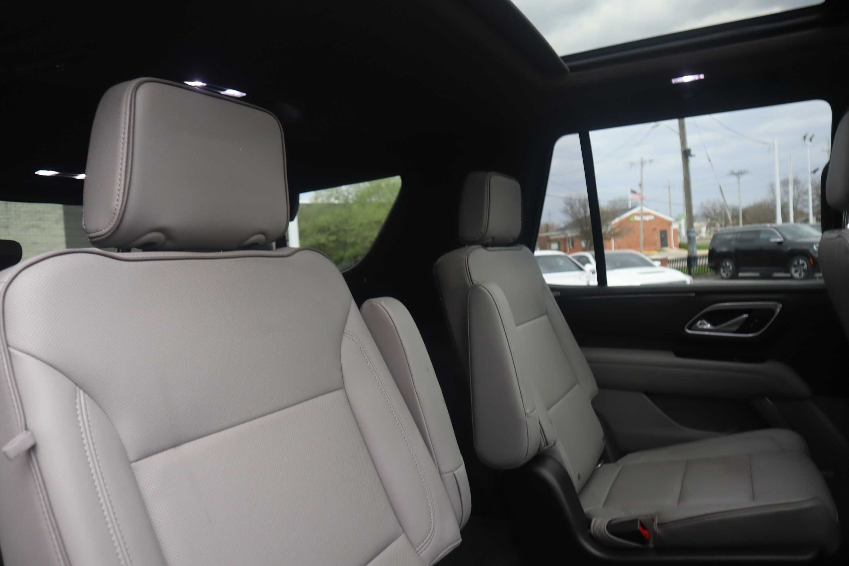 RED, 2021 GMC YUKON Thumnail Image 14