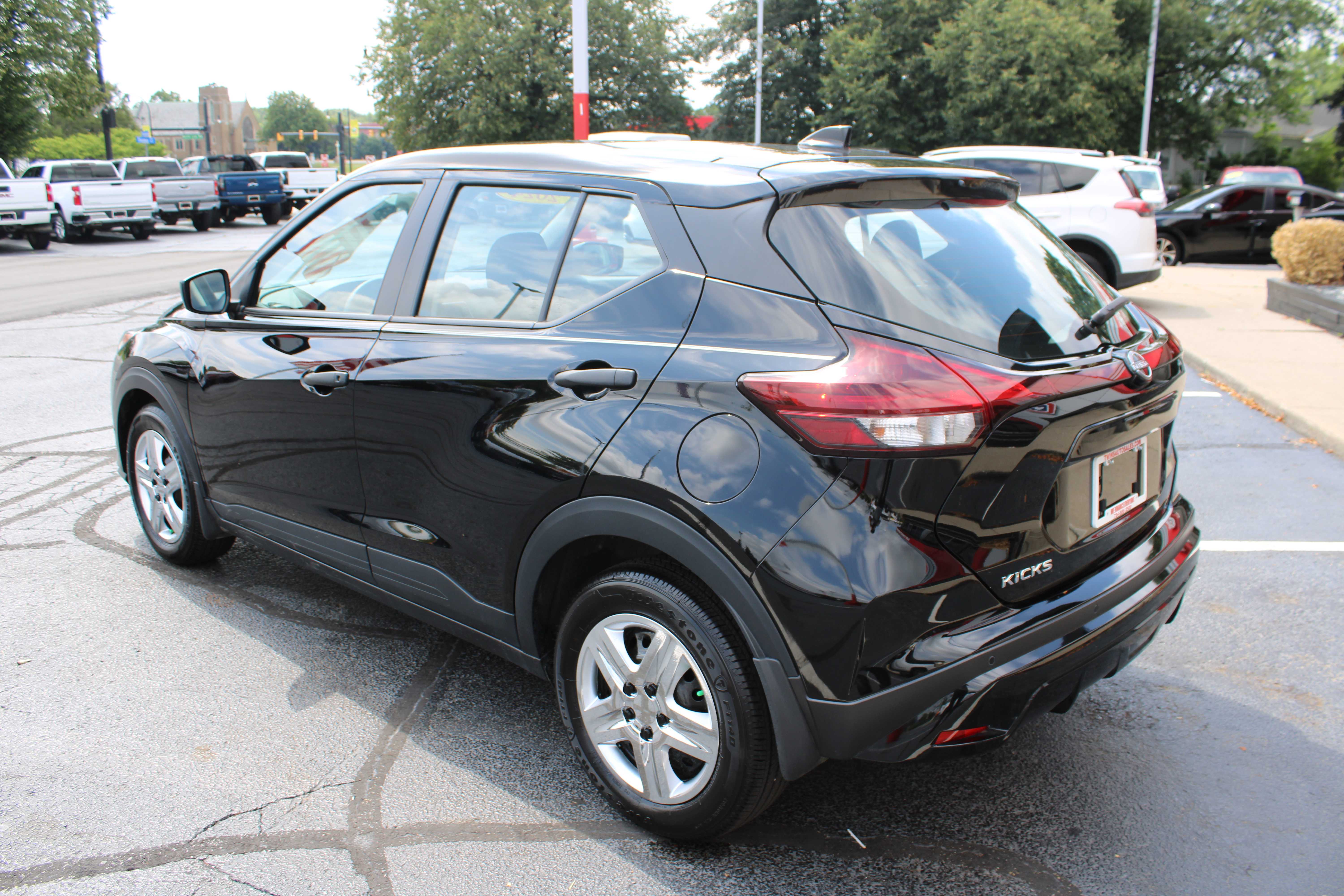 BLACK, 2024 NISSAN KICKS Thumnail Image 8