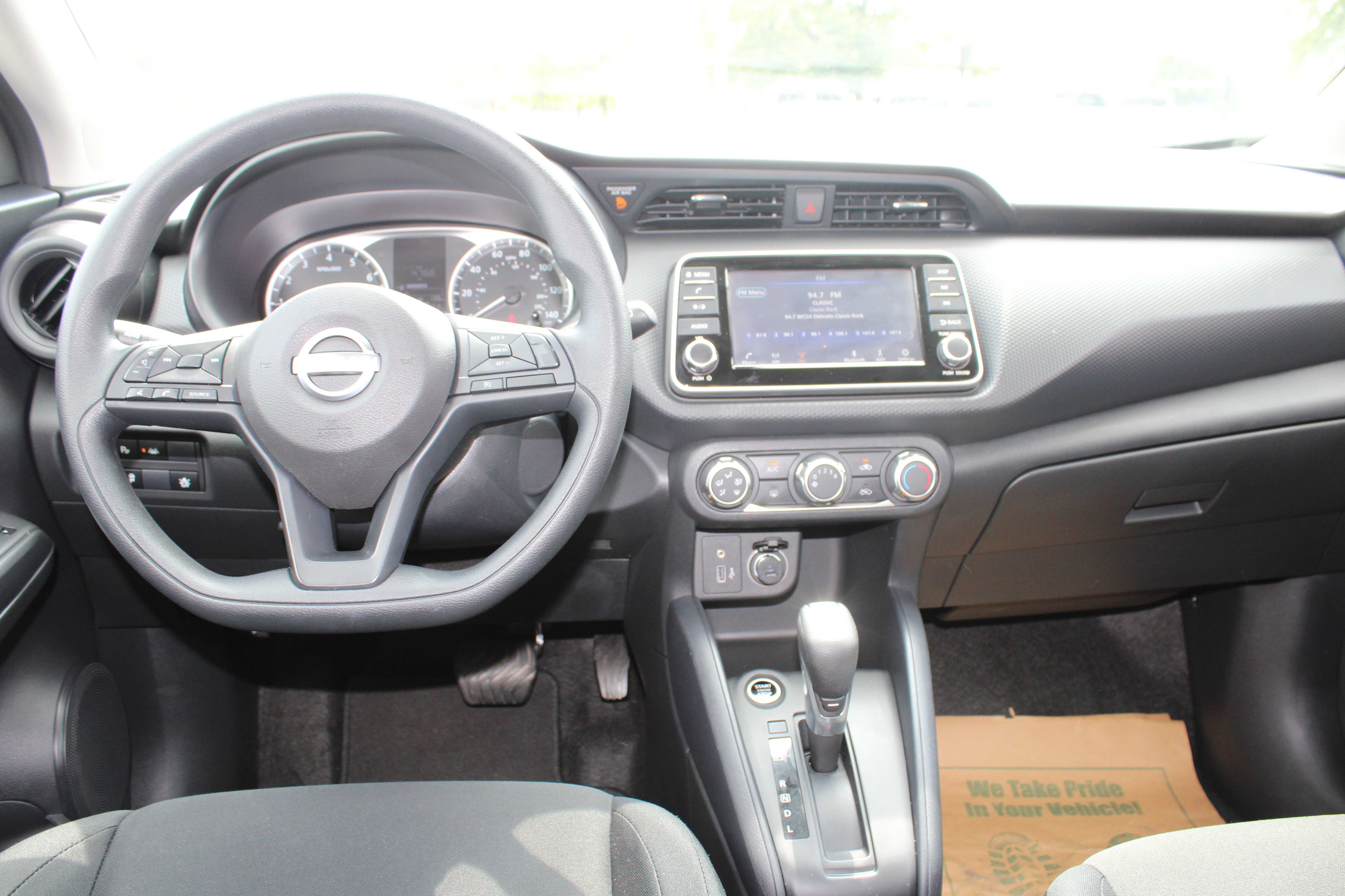 BLACK, 2024 NISSAN KICKS Thumnail Image 19
