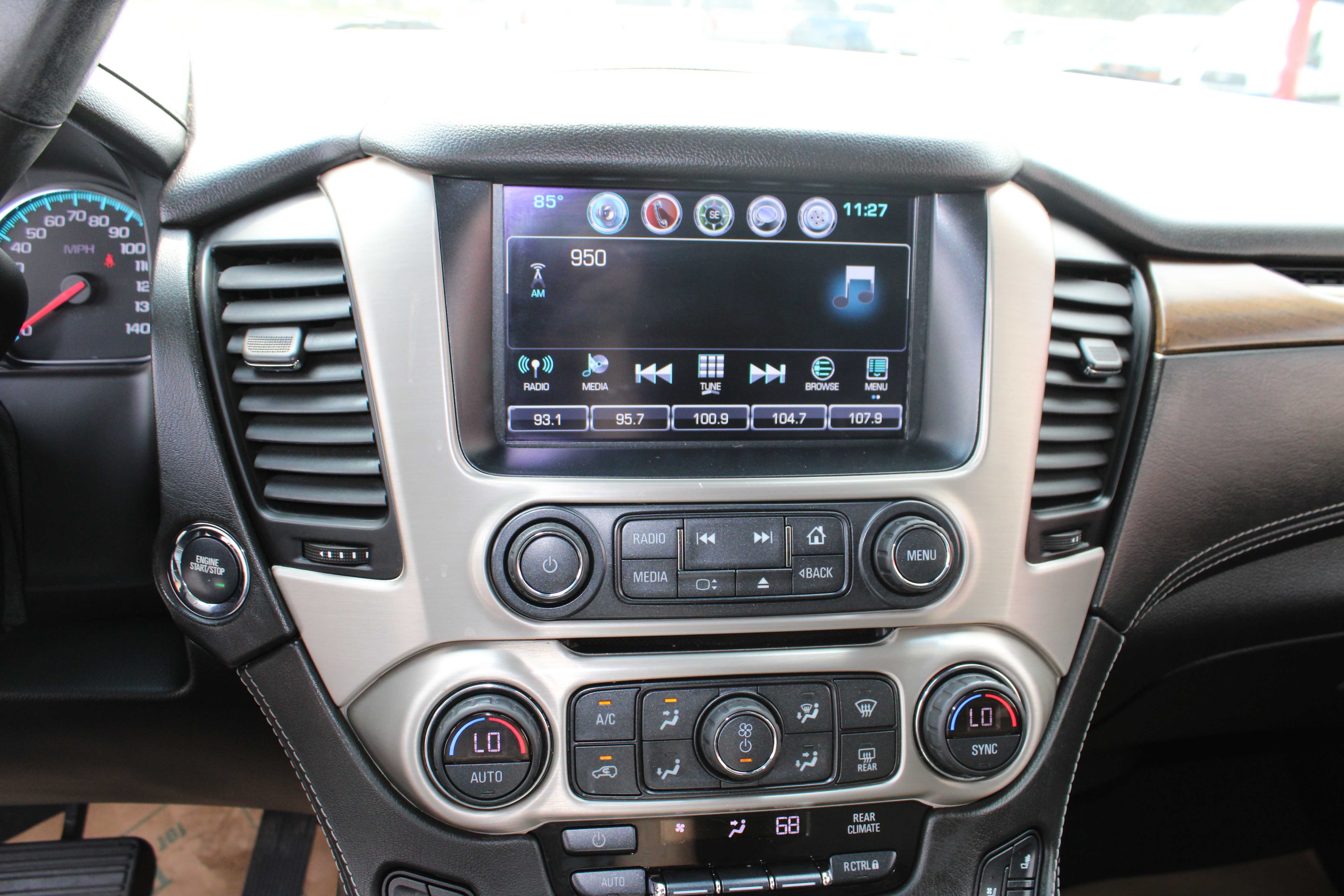 WHITE, 2019 GMC YUKON Thumnail Image 15