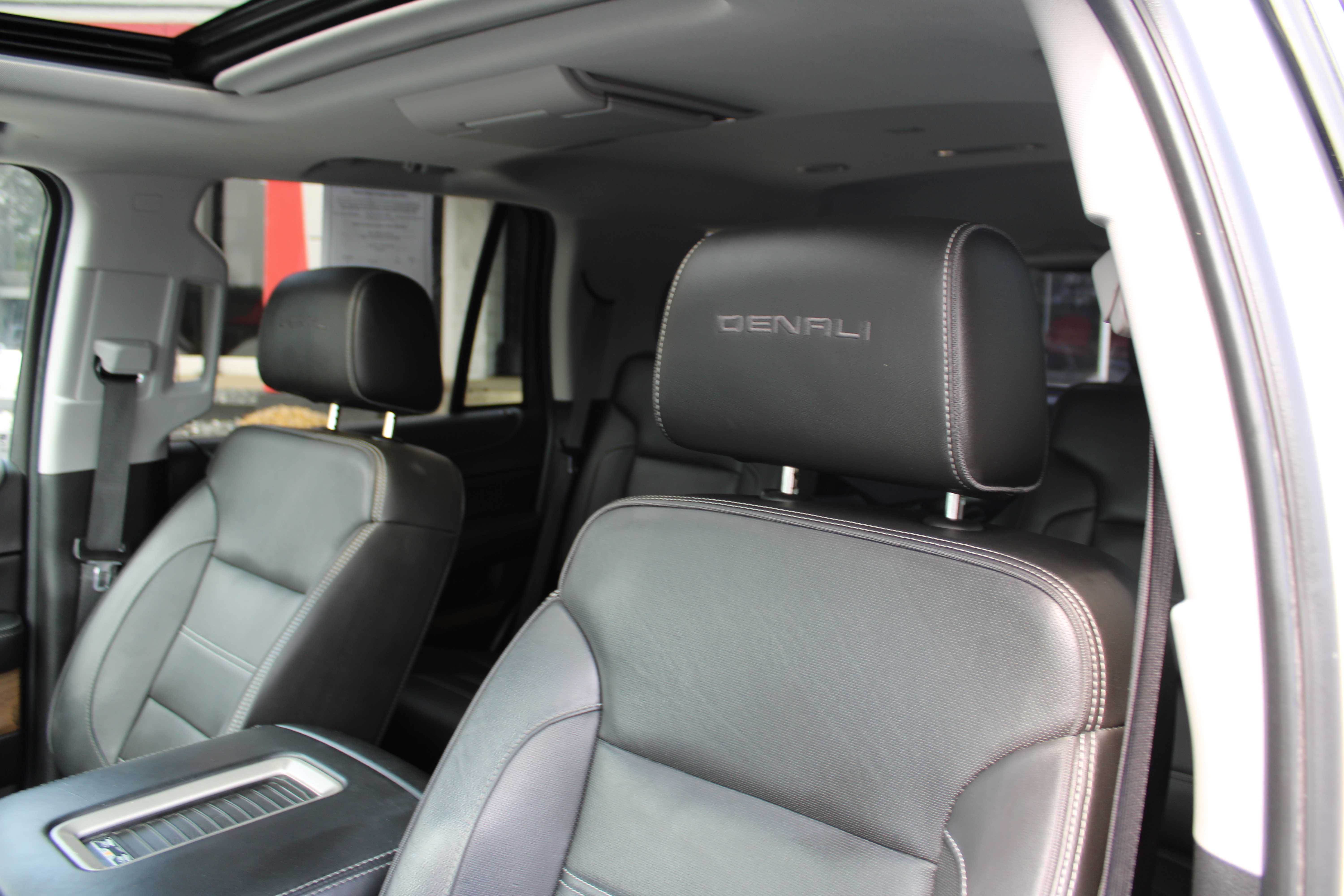 WHITE, 2019 GMC YUKON Thumnail Image 20