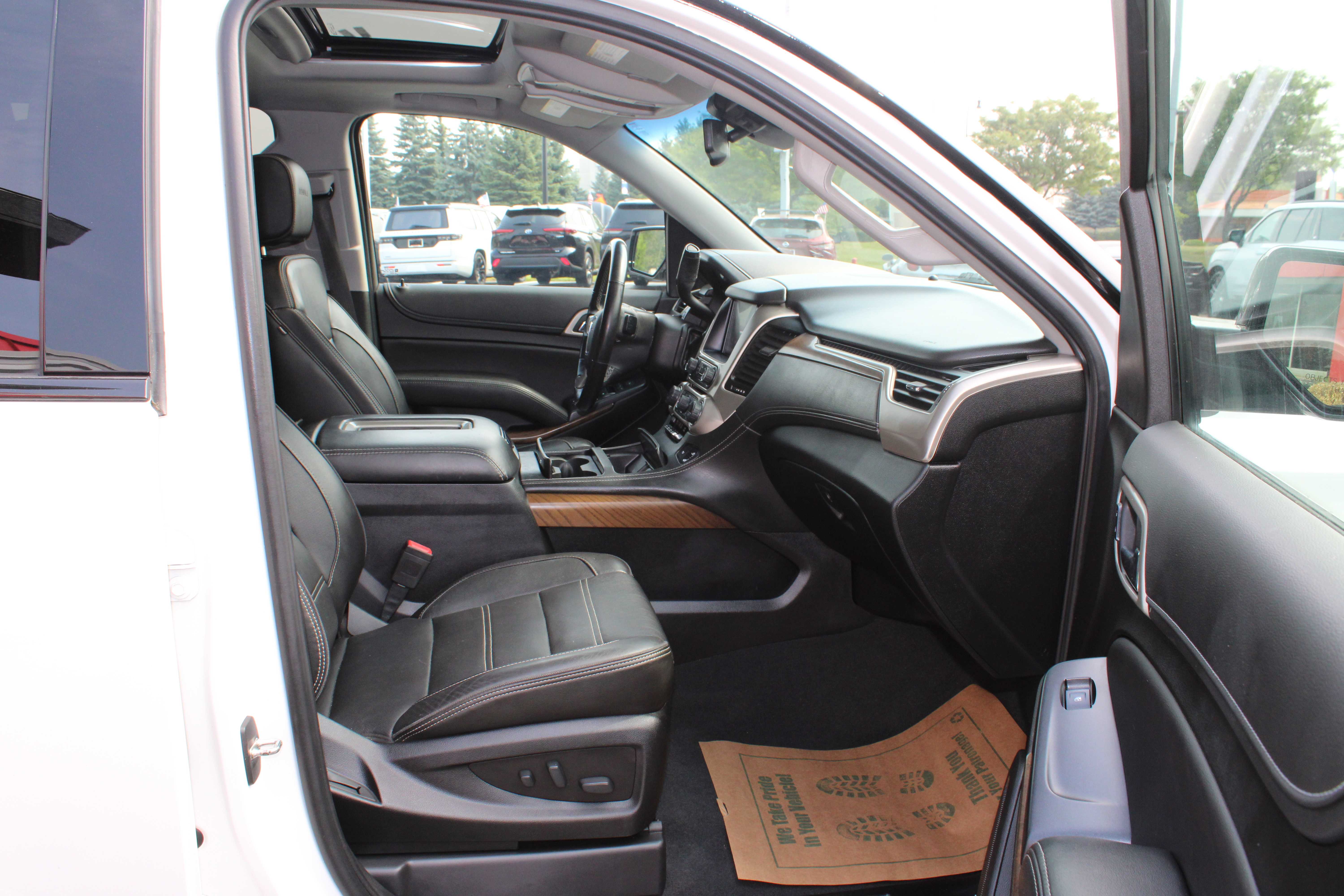 WHITE, 2019 GMC YUKON Thumnail Image 28