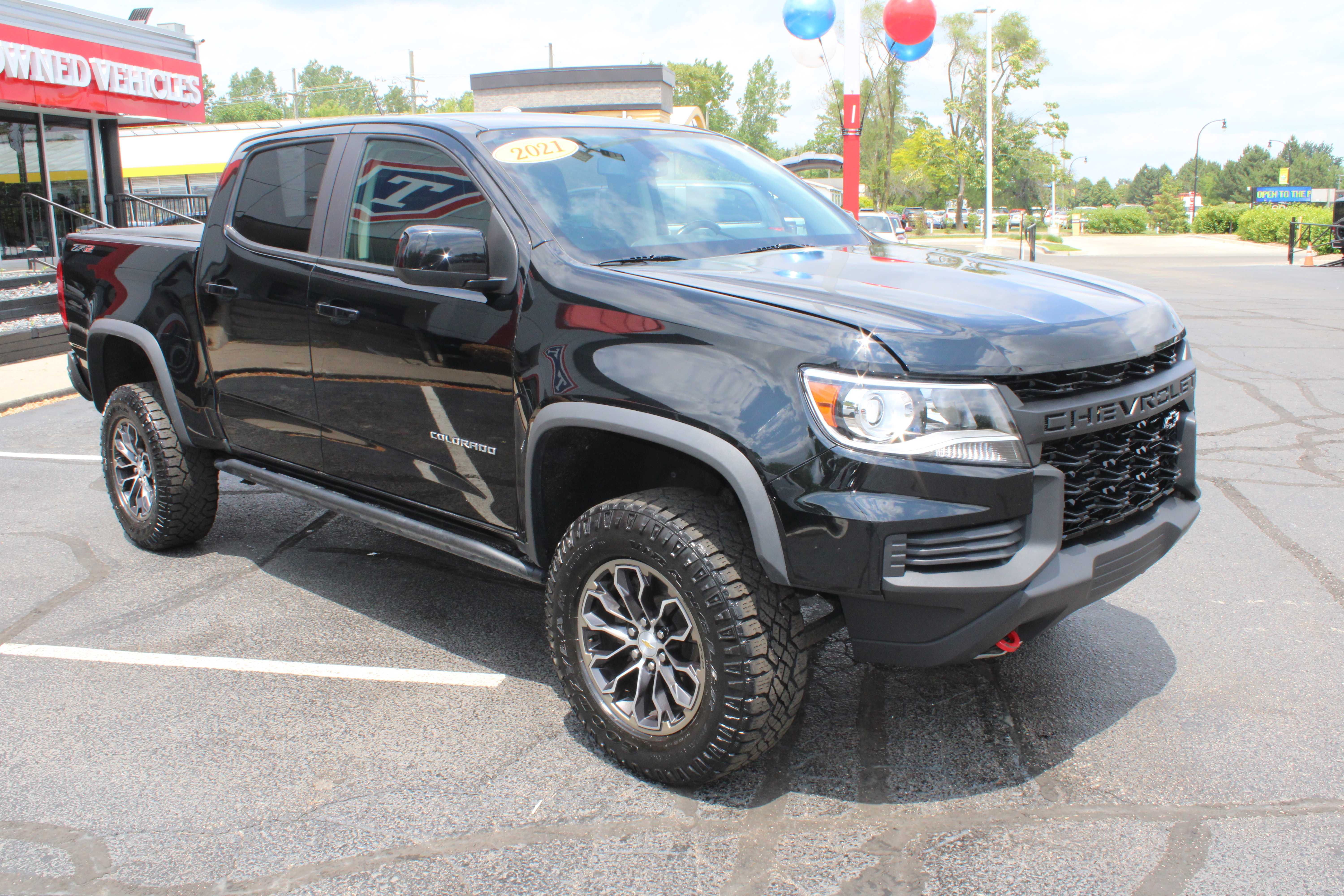BLACK, 2021 CHEVROLET COLORADO CREW CAB Thumnail Image 4