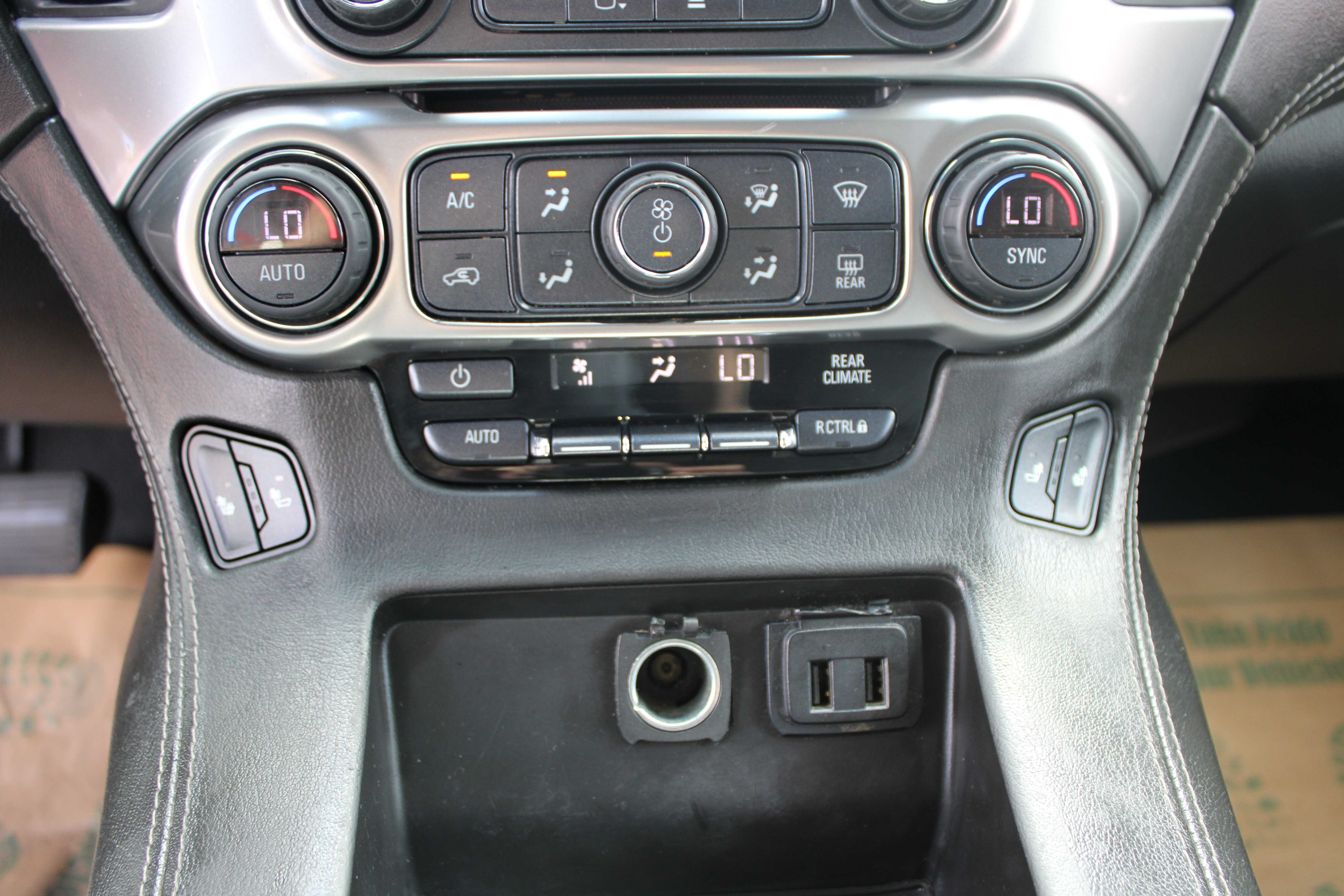 BLACK, 2019 CHEVROLET SUBURBAN Thumnail Image 15