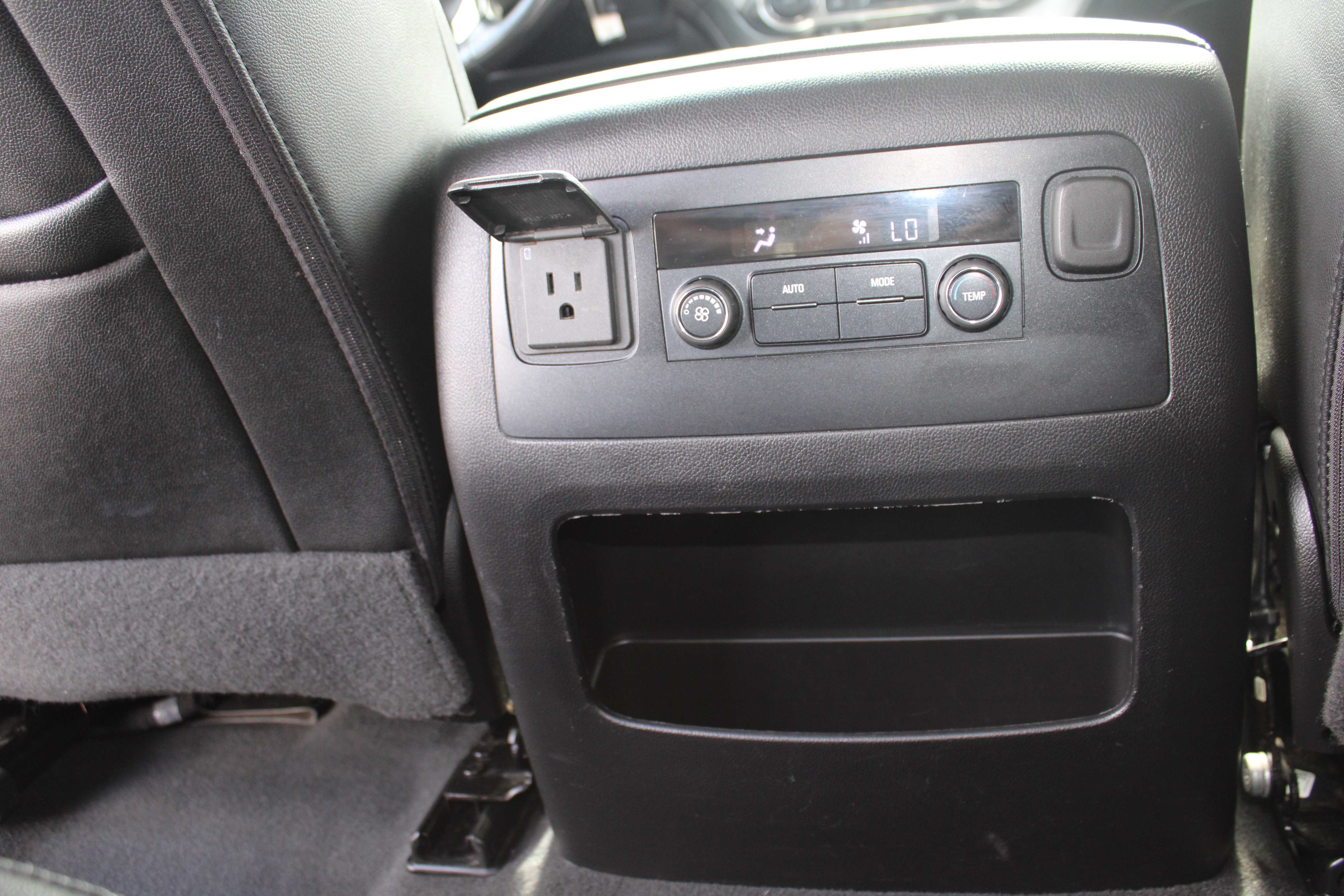 BLACK, 2019 CHEVROLET SUBURBAN Thumnail Image 22