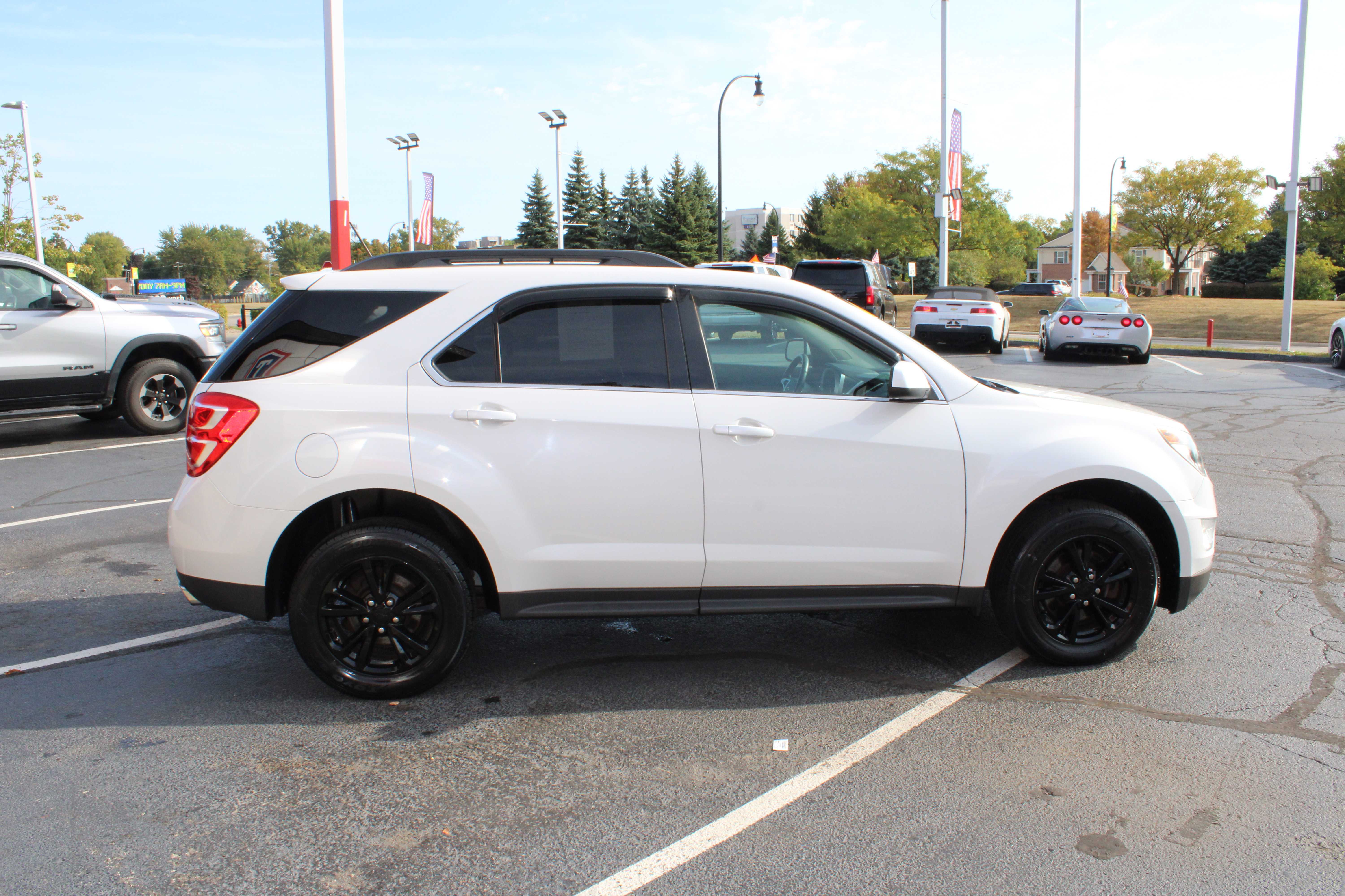 WHITE, 2016 CHEVROLET EQUINOX Thumnail Image 5
