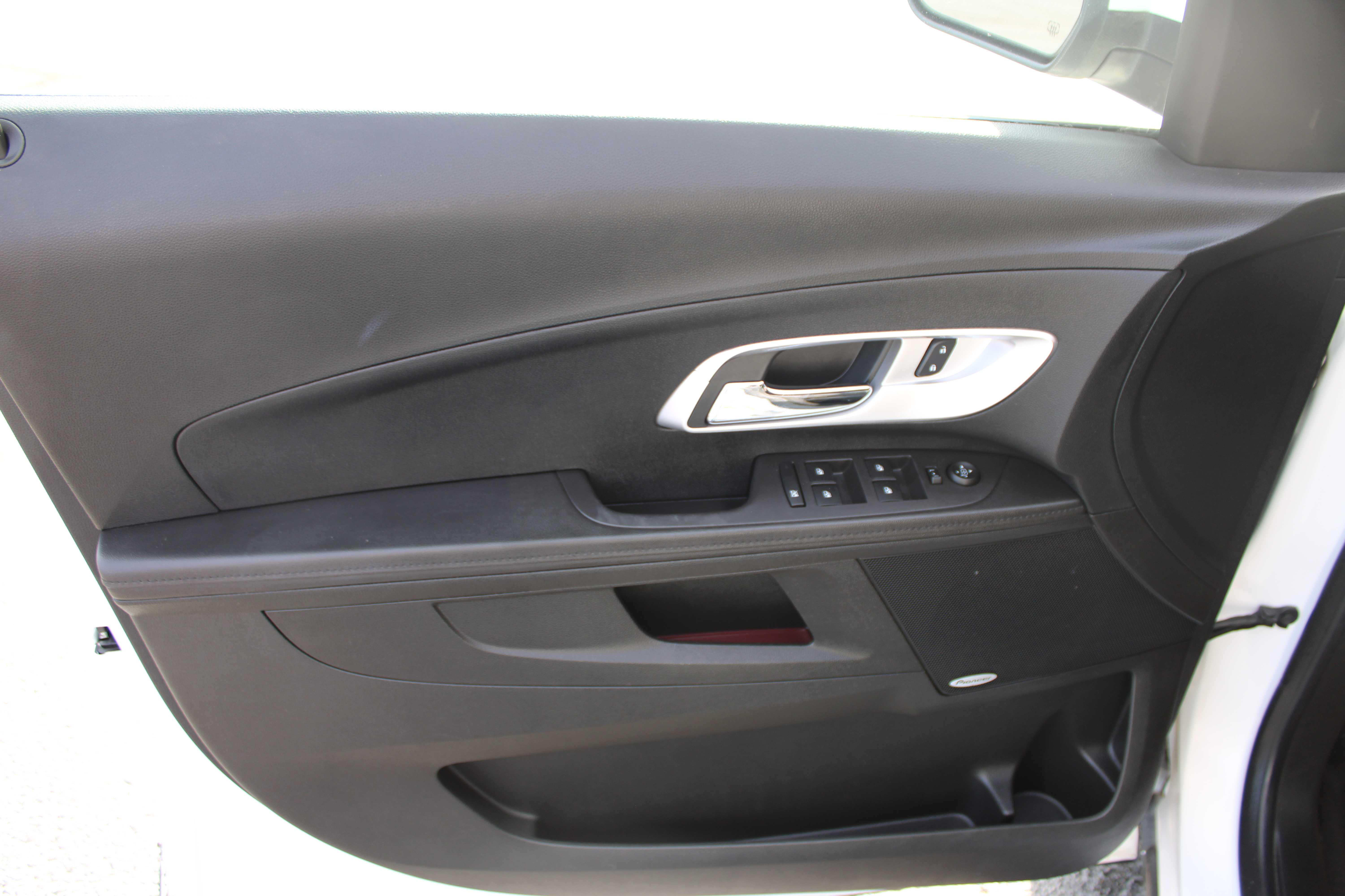 WHITE, 2016 CHEVROLET EQUINOX Thumnail Image 9