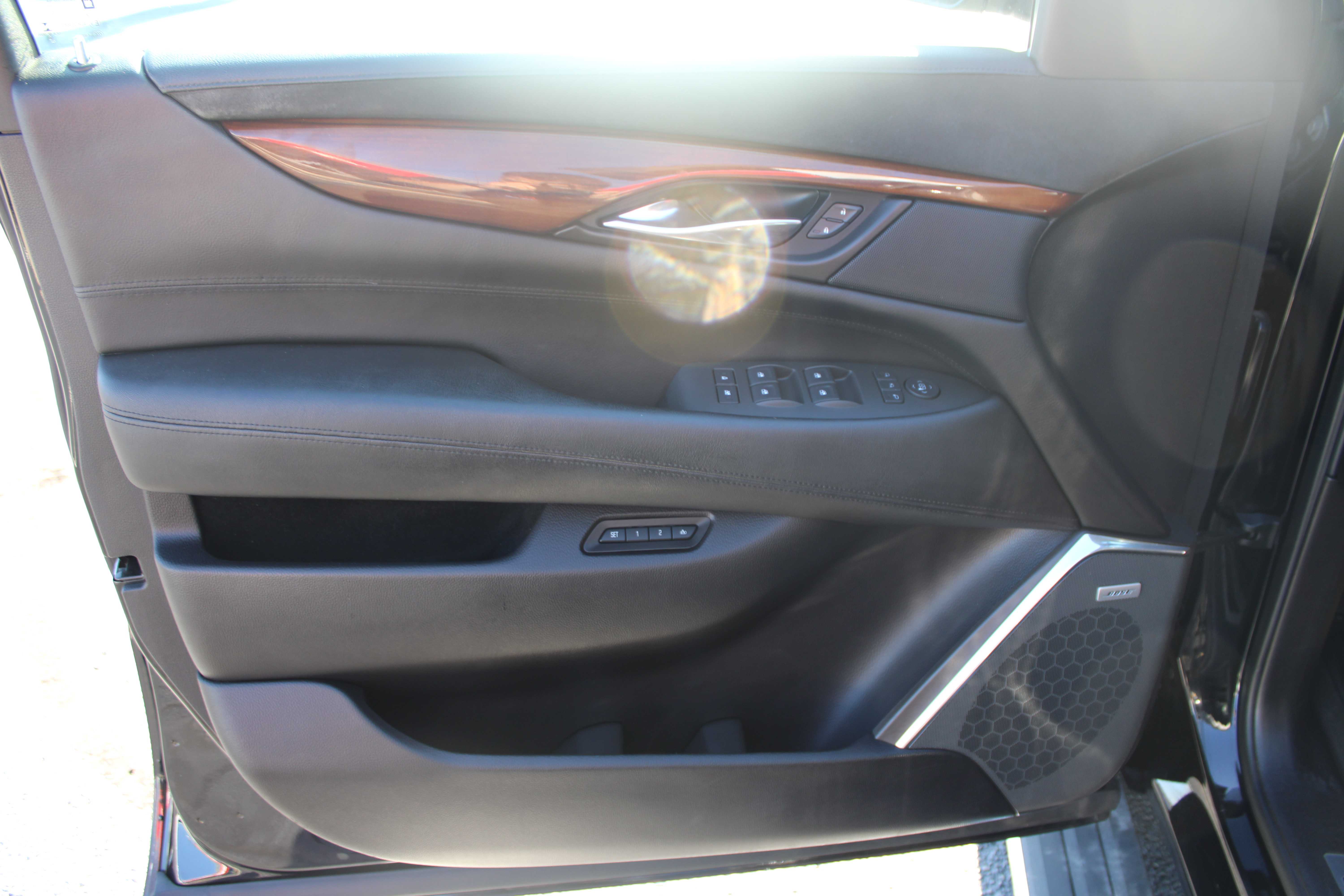 BLACK, 2015 CADILLAC ESCALADE Thumnail Image 9