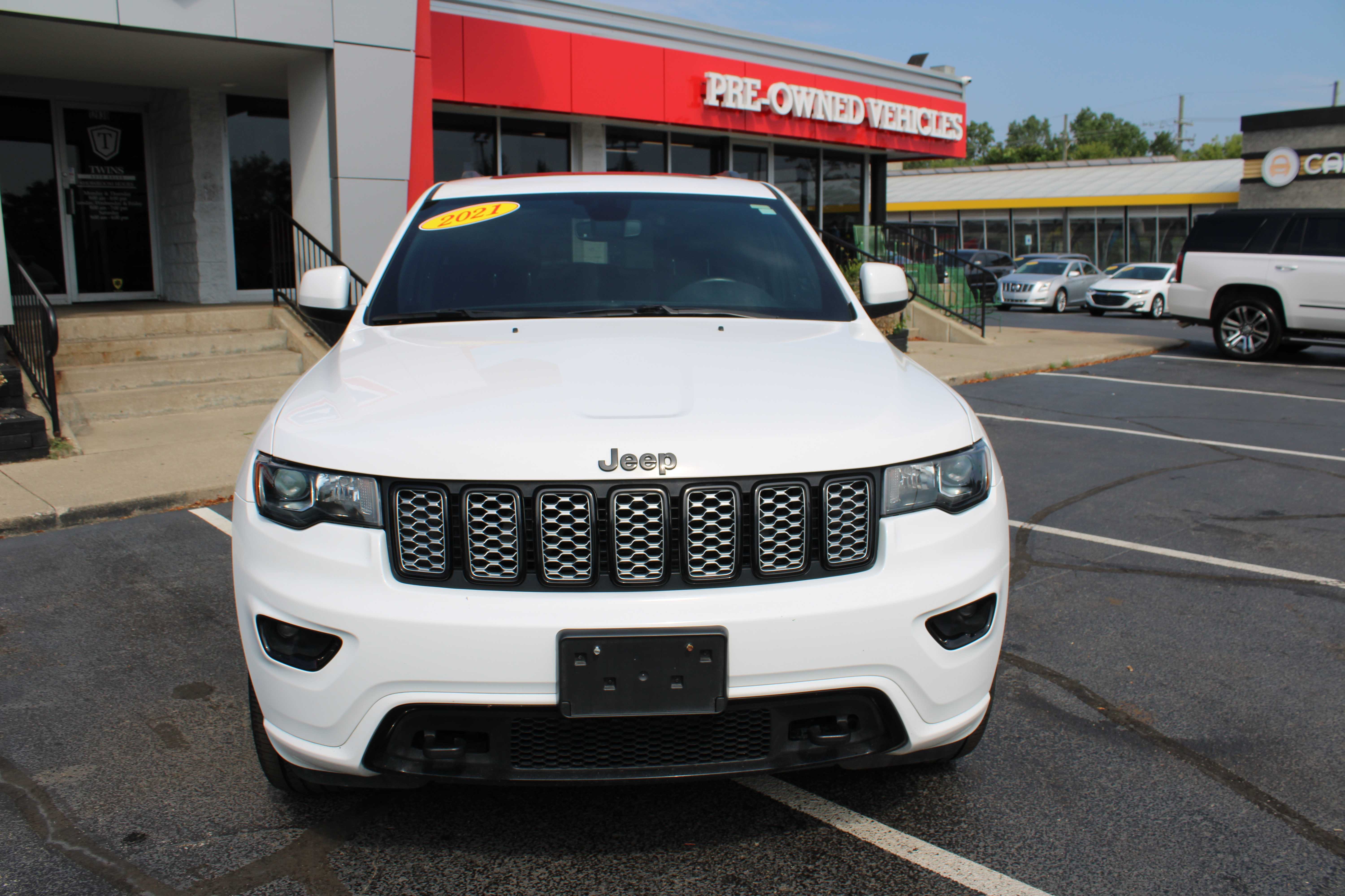 WHITE, 2021 JEEP GRAND CHEROKEE Thumnail Image 3