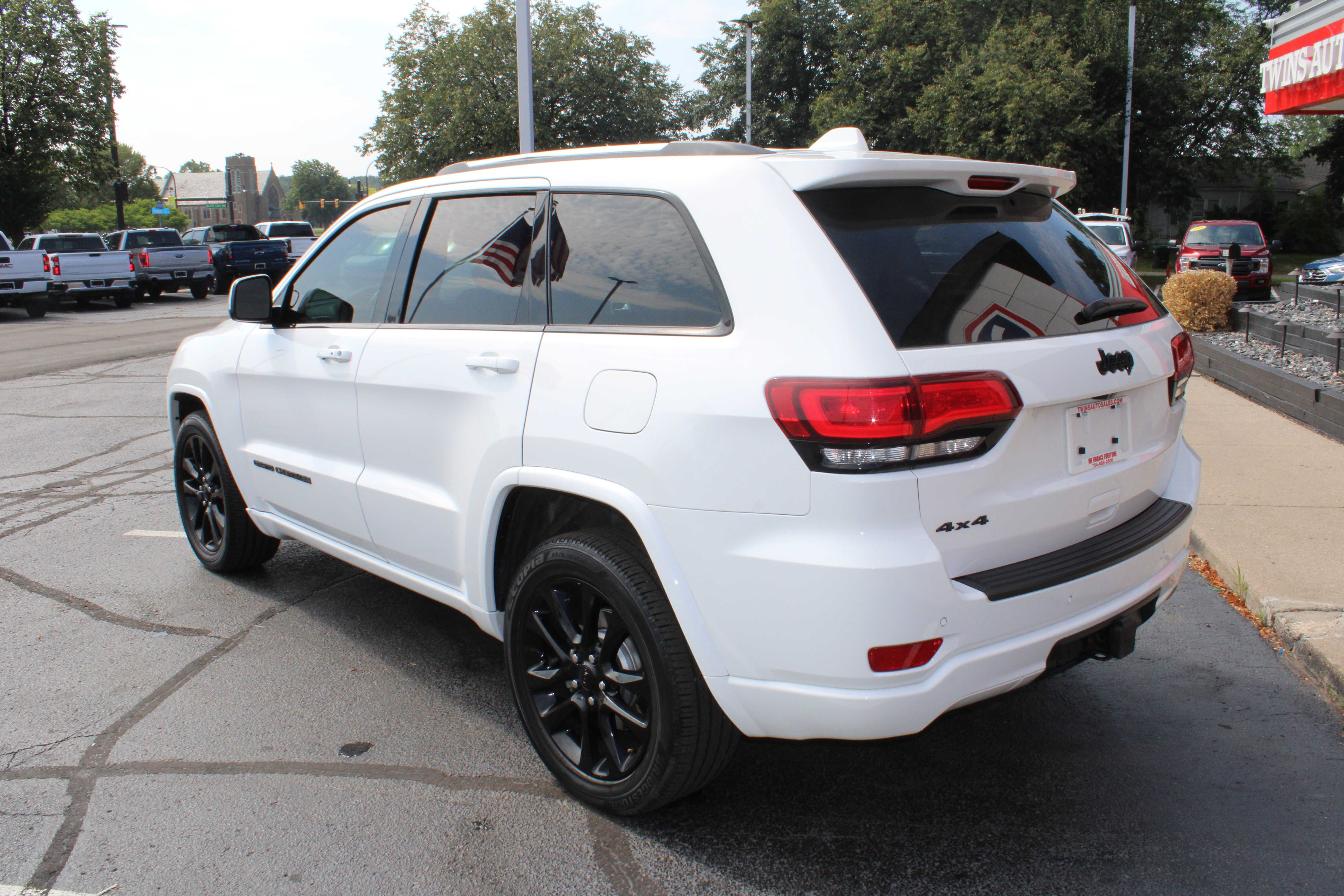 WHITE, 2021 JEEP GRAND CHEROKEE Thumnail Image 8