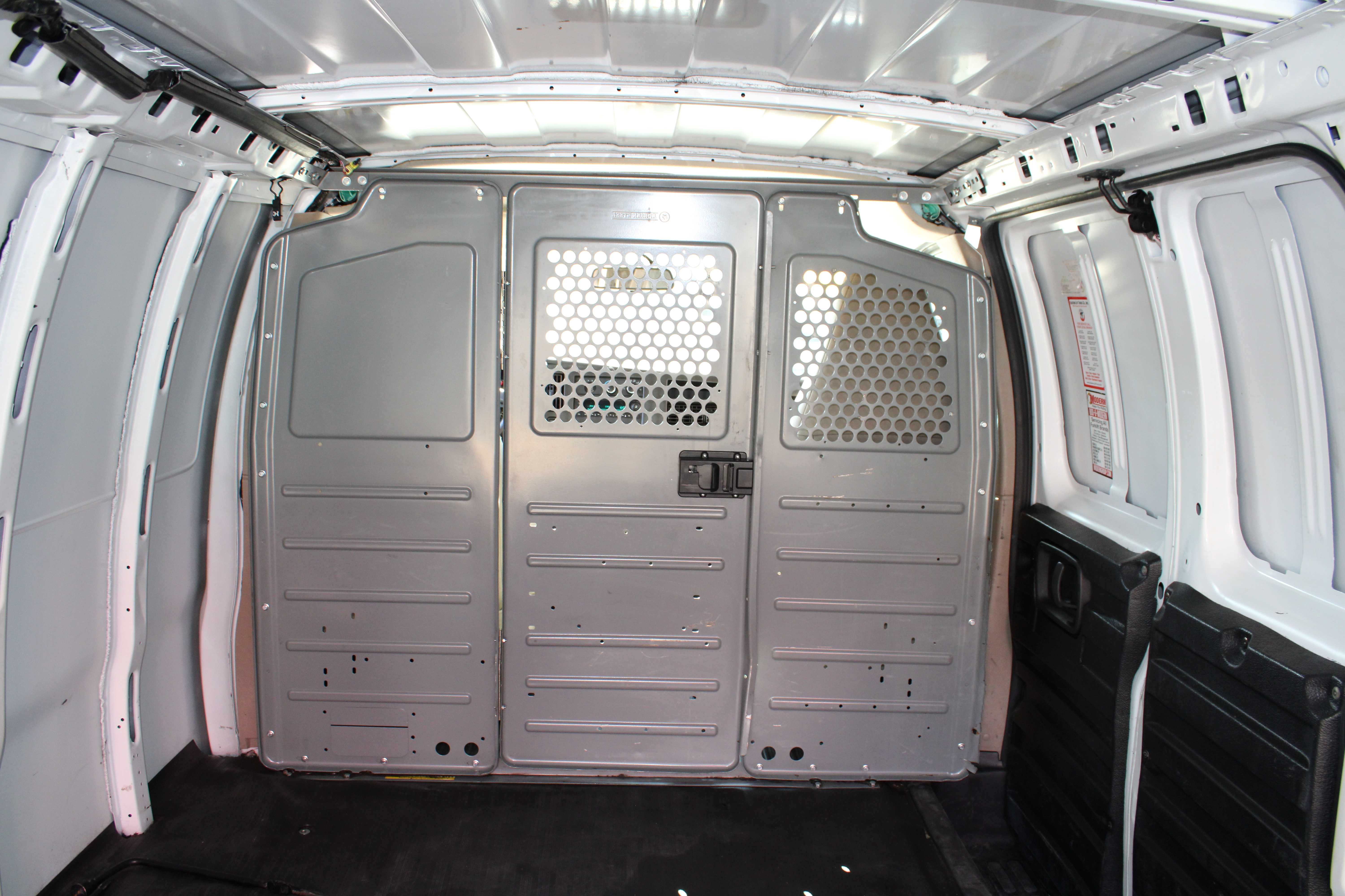 WHITE, 2019 GMC SAVANA 3500 CARGO Thumnail Image 14