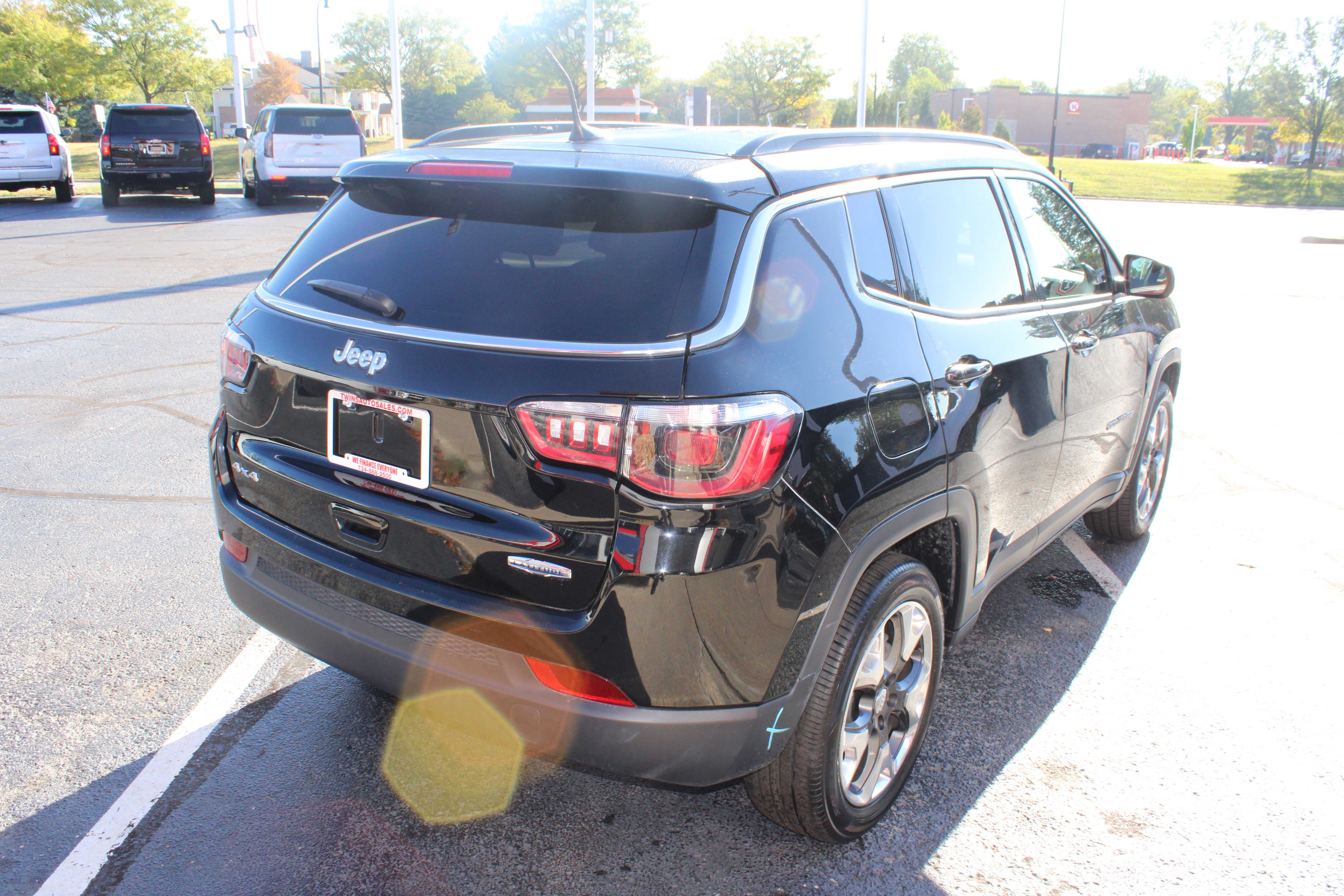 BLACK, 2024 JEEP COMPASS Thumnail Image 6
