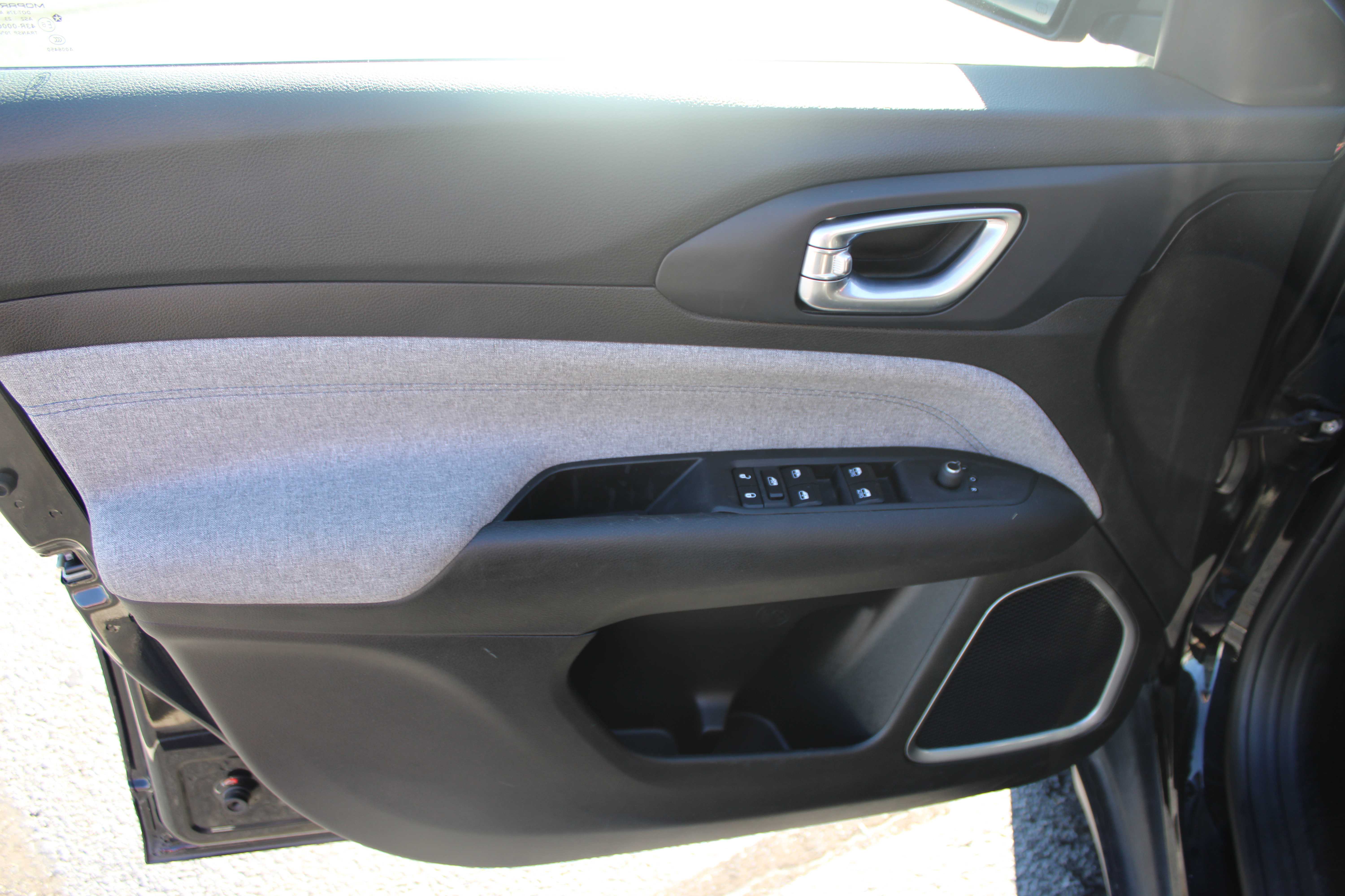BLACK, 2024 JEEP COMPASS Thumnail Image 9