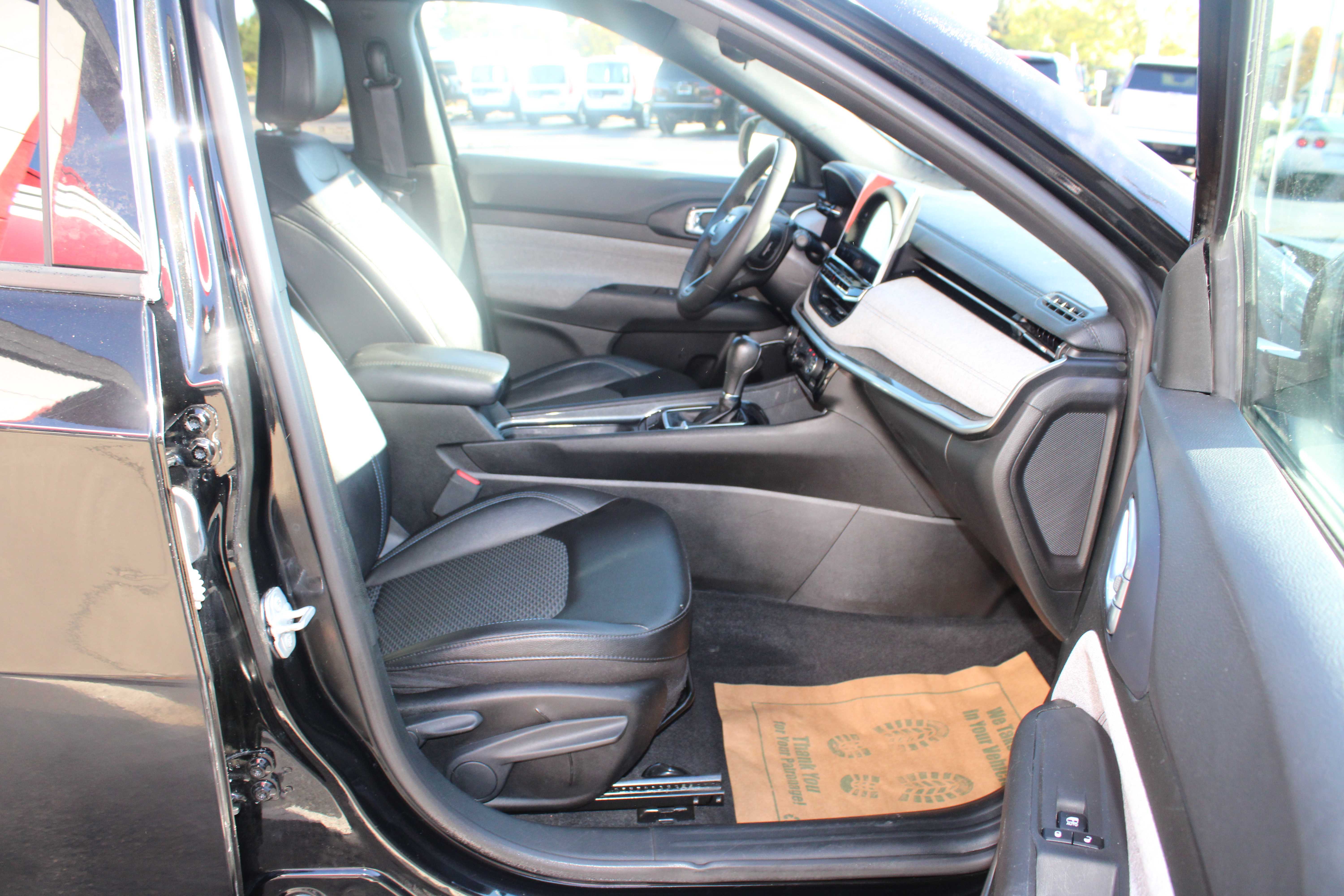 BLACK, 2024 JEEP COMPASS Thumnail Image 20