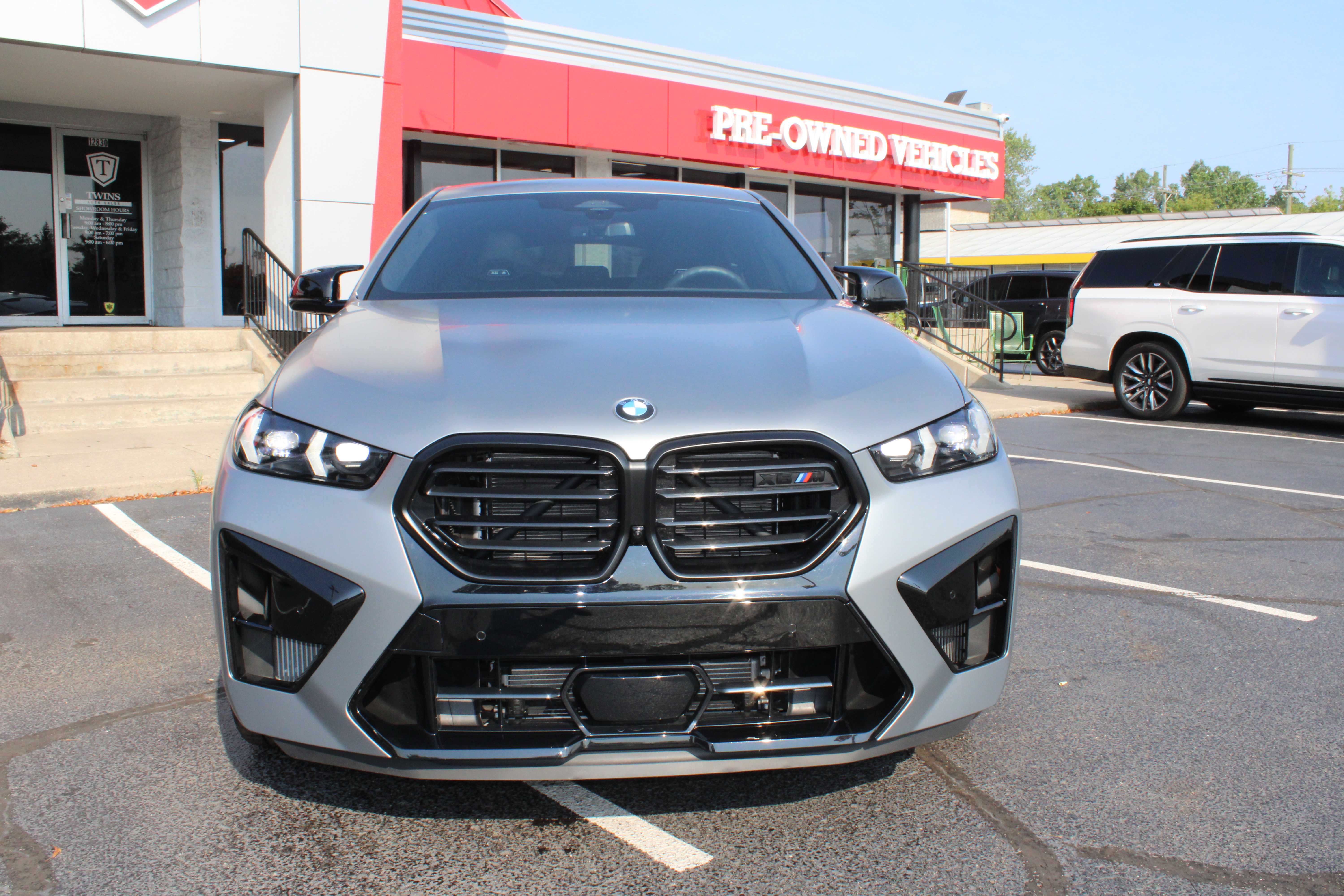 GREY, 2025 BMW X6 M Thumnail Image 3
