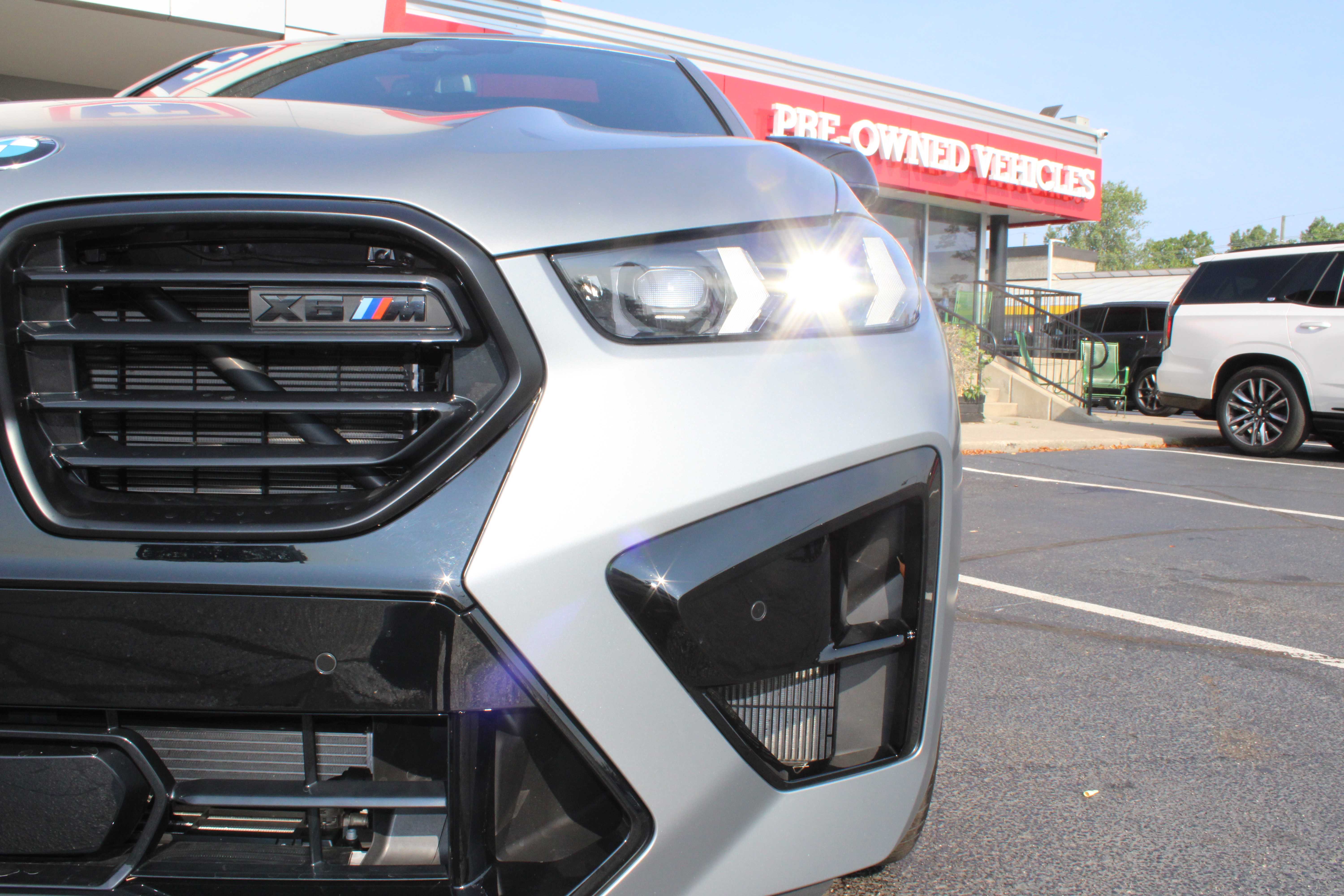 GREY, 2025 BMW X6 M Thumnail Image 4