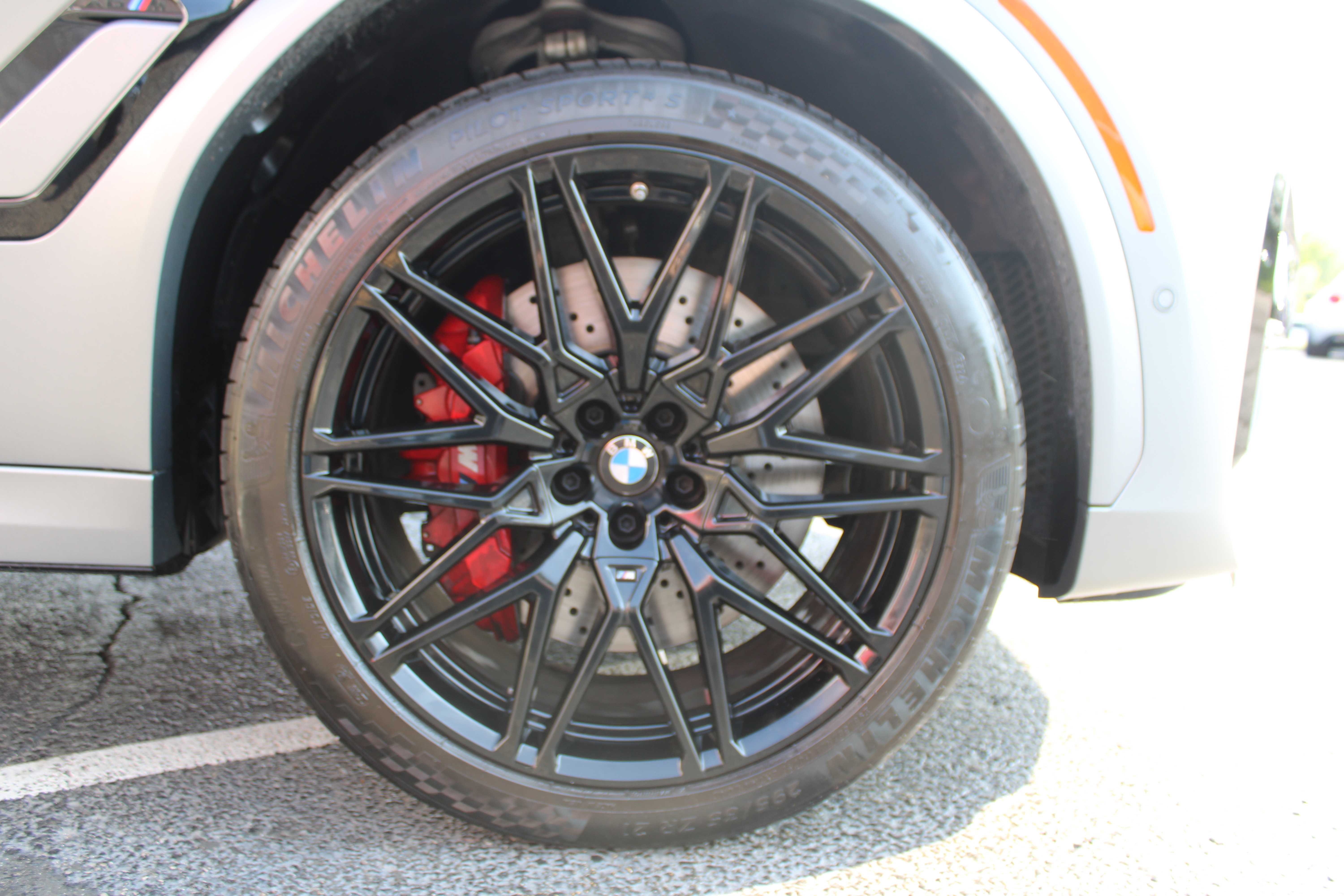 GREY, 2025 BMW X6 M Thumnail Image 9