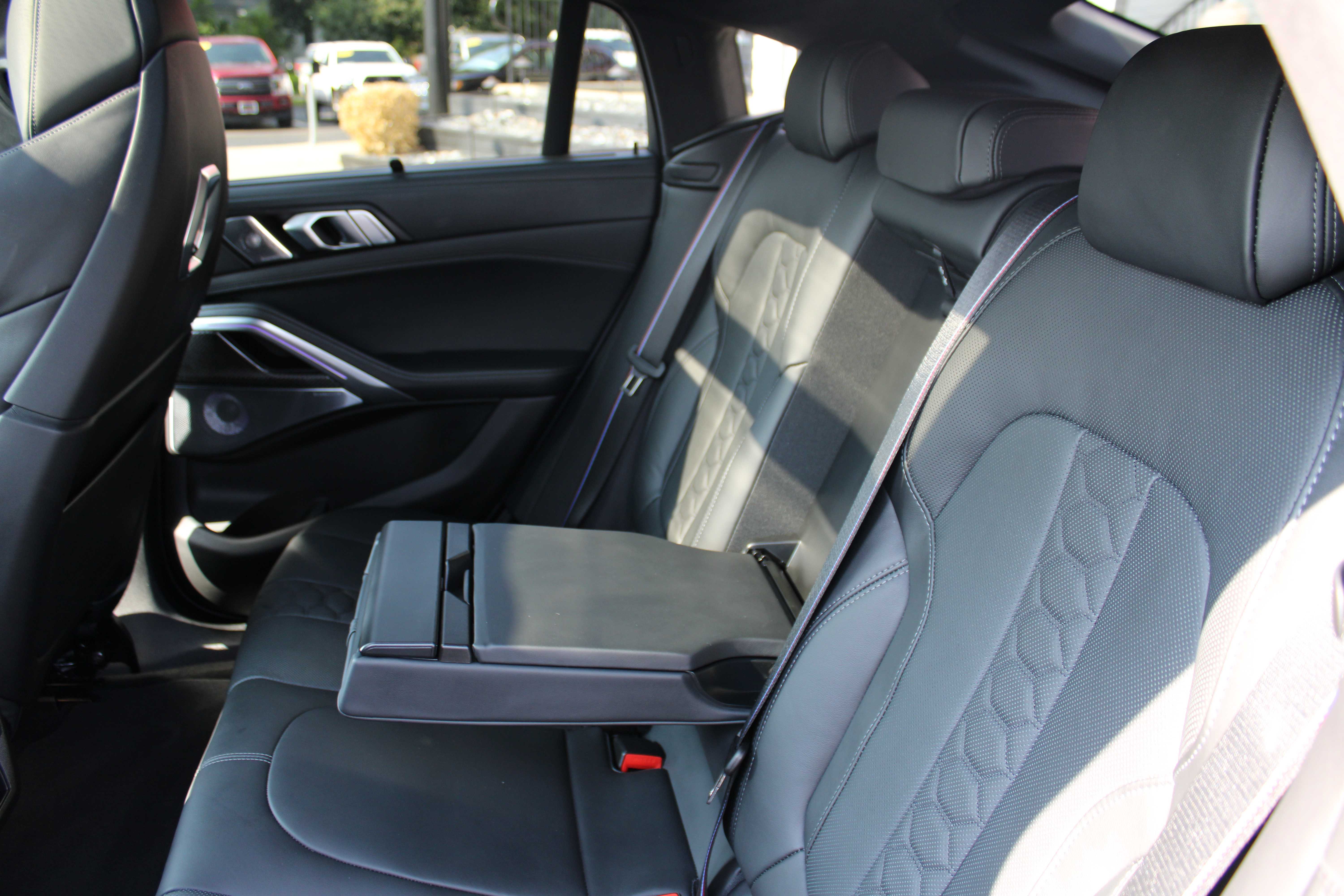 GREY, 2025 BMW X6 M Thumnail Image 43
