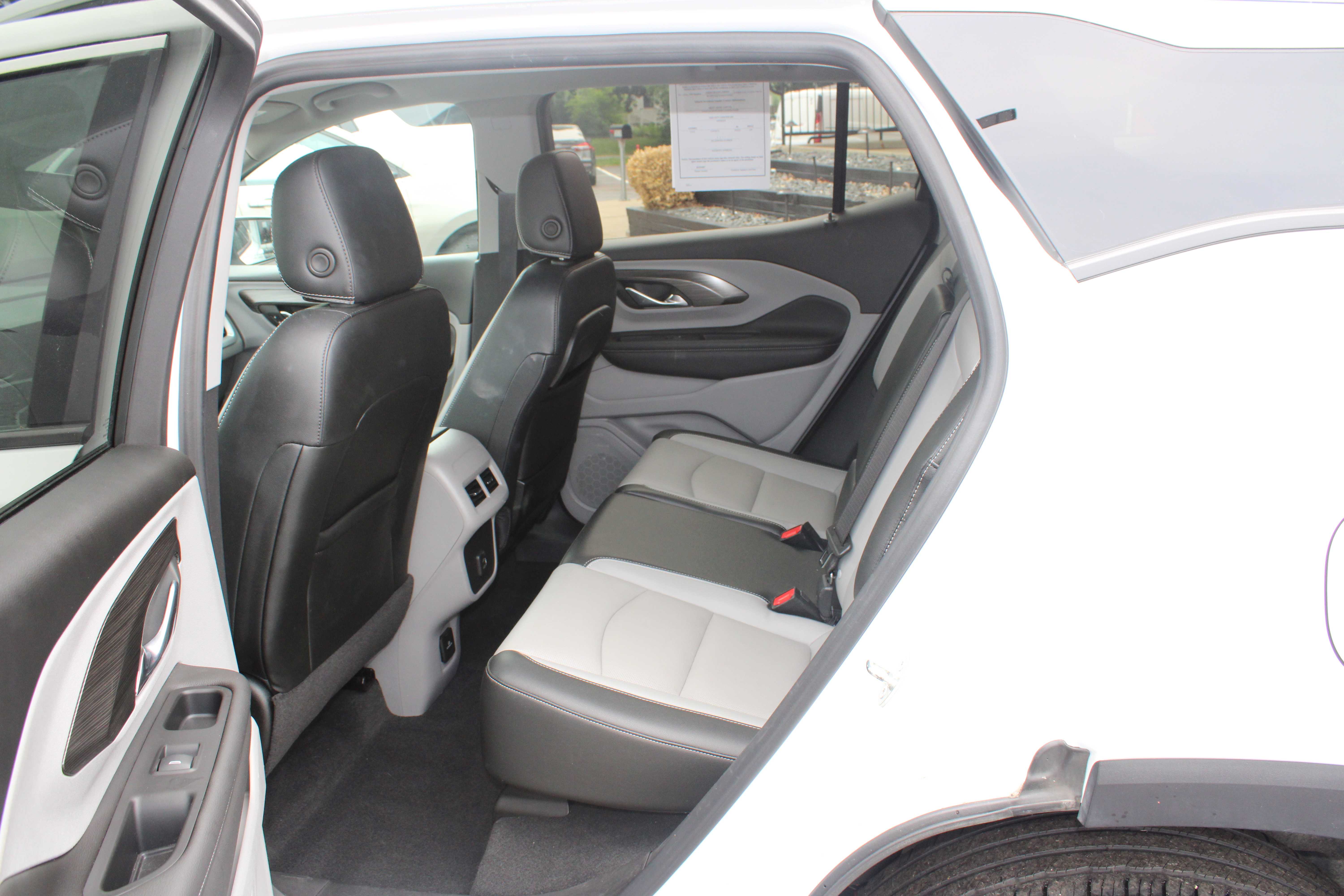 WHITE, 2023 GMC TERRAIN Thumnail Image 18