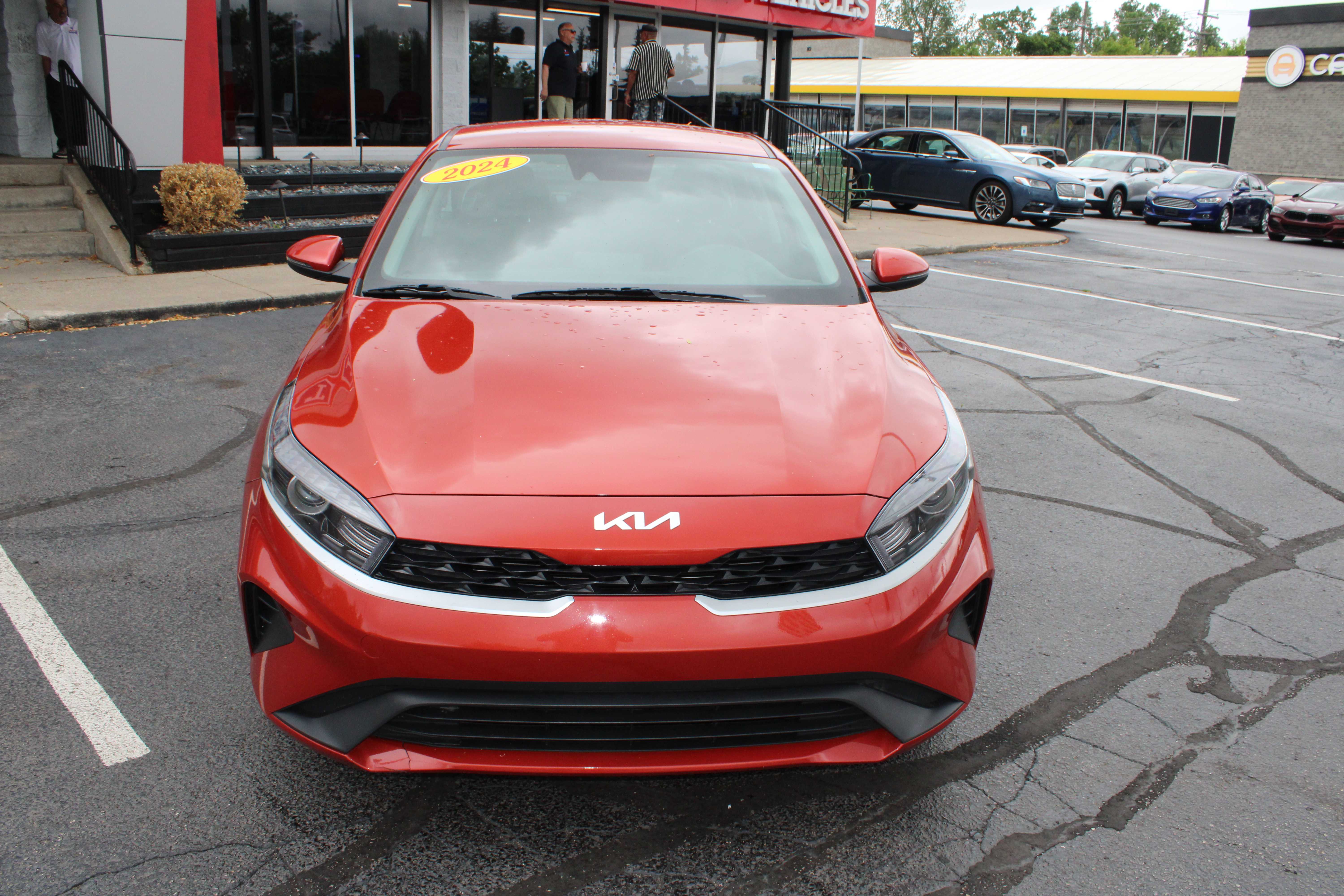 ORANGE, 2024 KIA FORTE Thumnail Image 3
