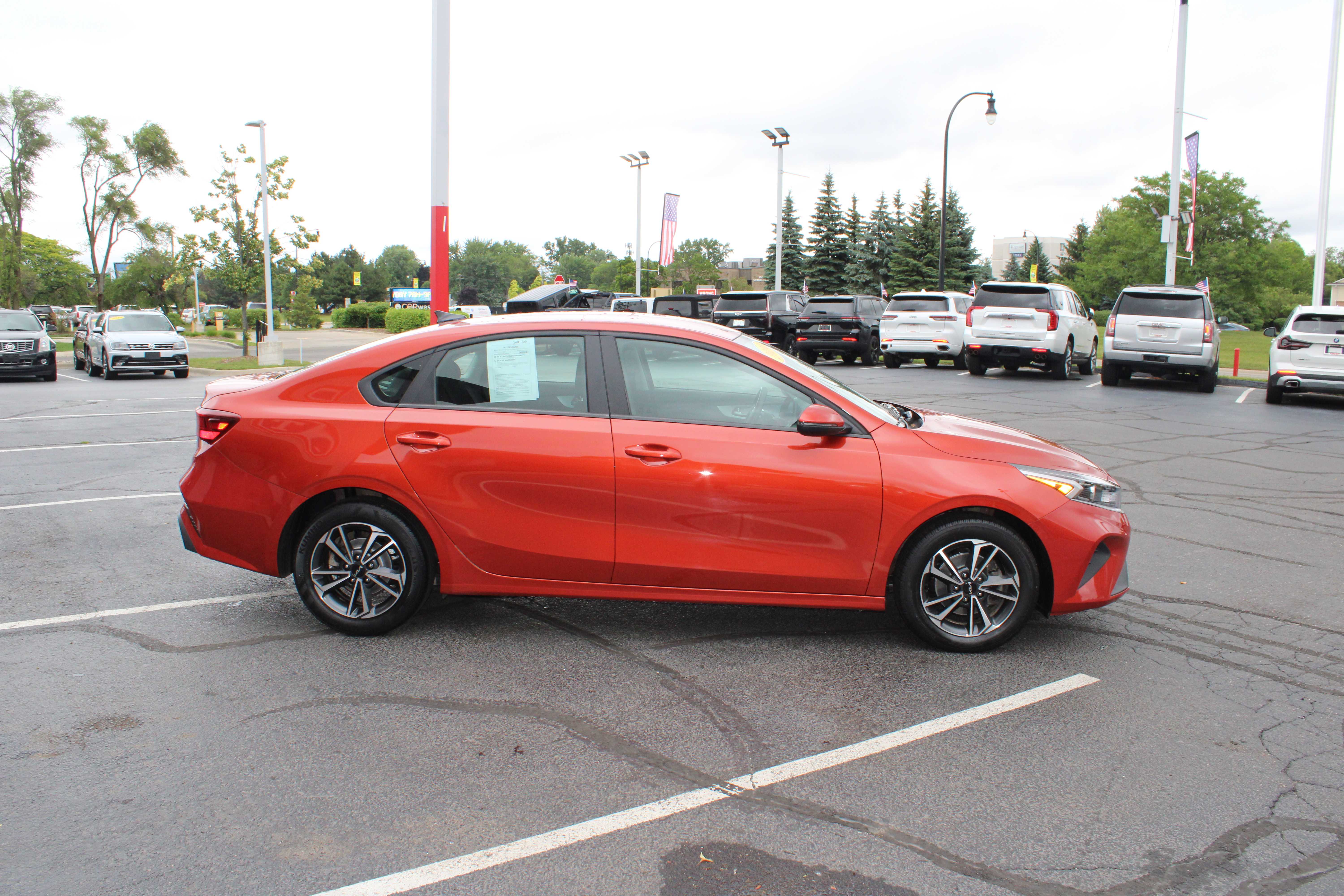 ORANGE, 2024 KIA FORTE Thumnail Image 5