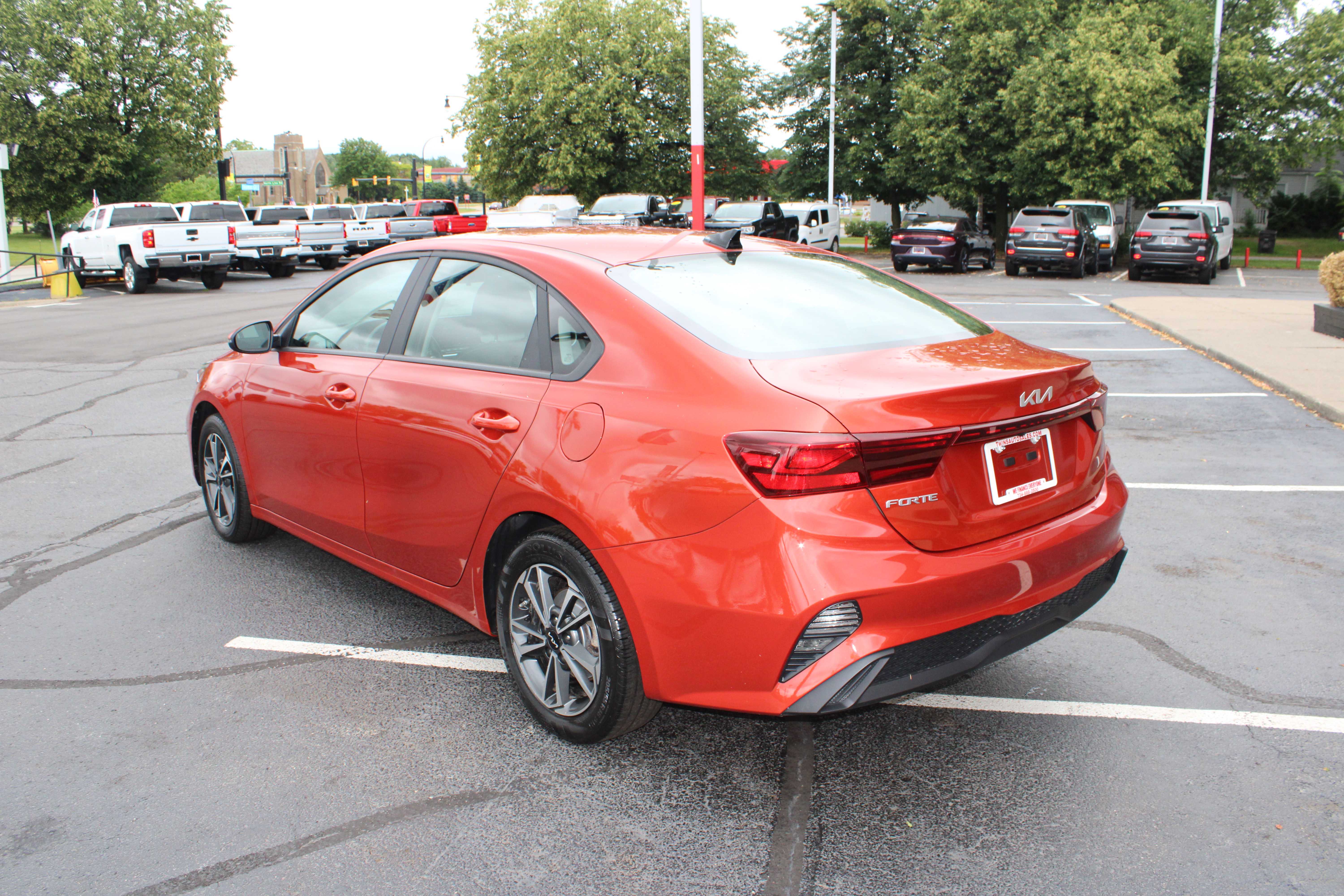 ORANGE, 2024 KIA FORTE Thumnail Image 8