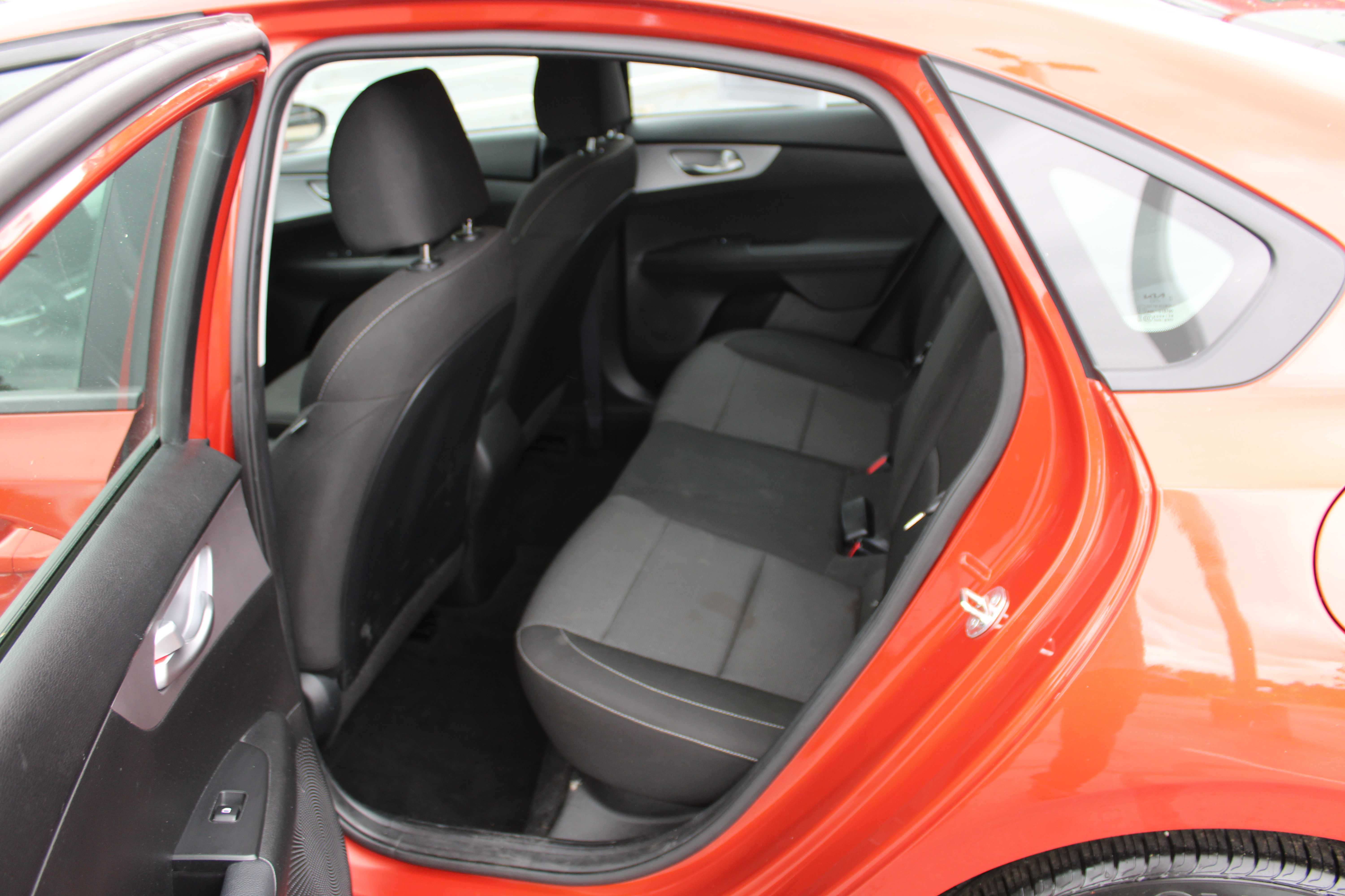 ORANGE, 2024 KIA FORTE Thumnail Image 16