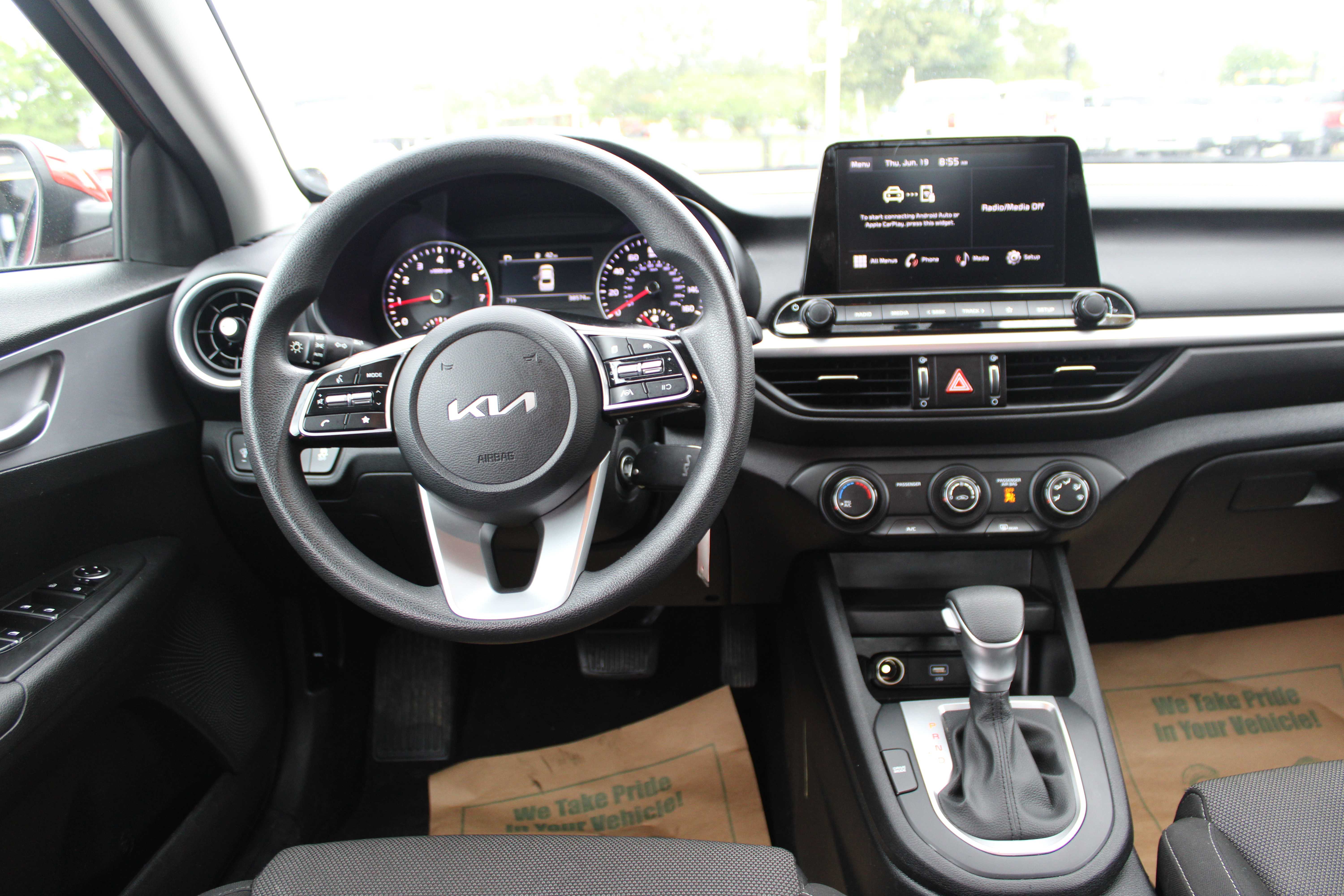 ORANGE, 2024 KIA FORTE Thumnail Image 17