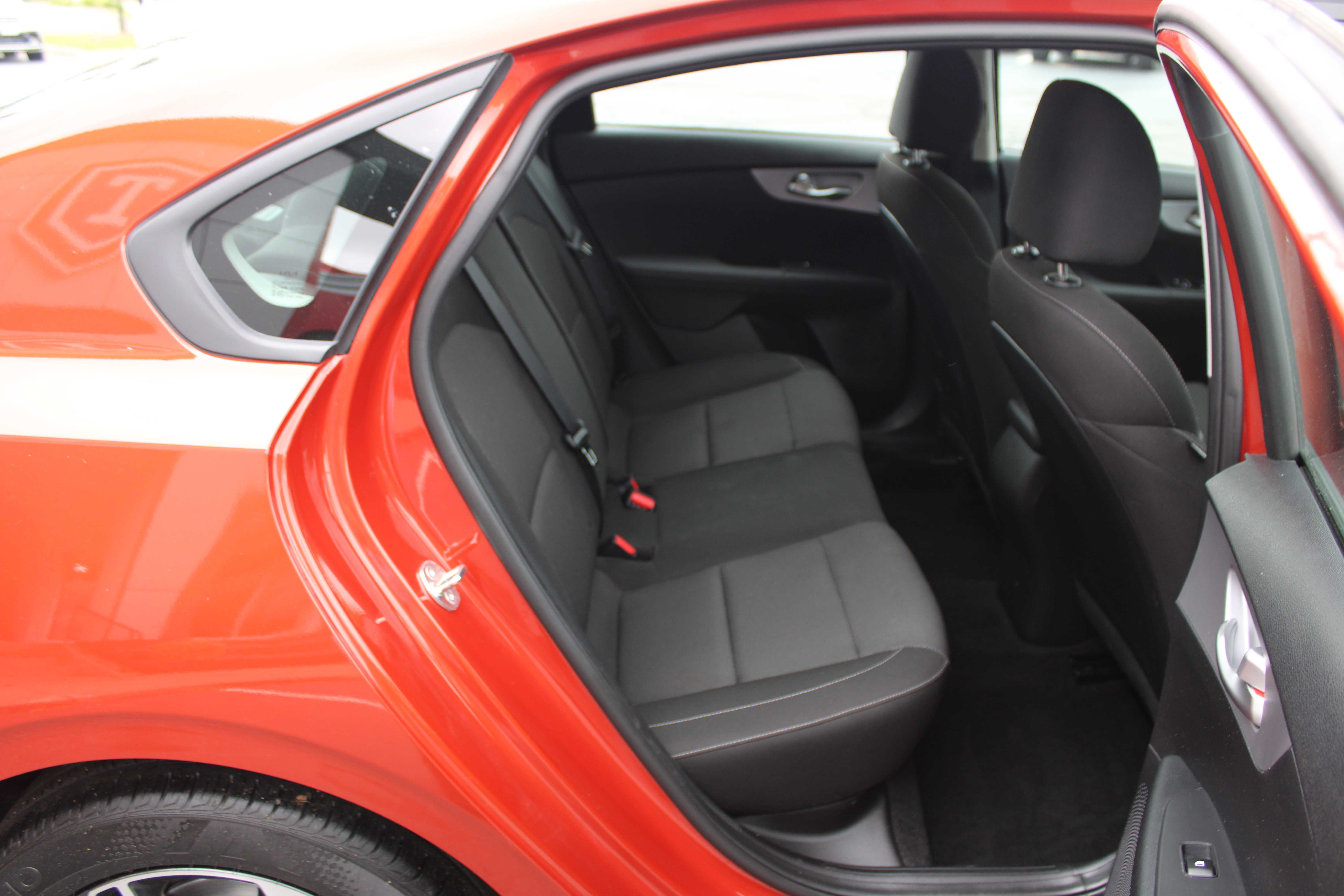 ORANGE, 2024 KIA FORTE Thumnail Image 18