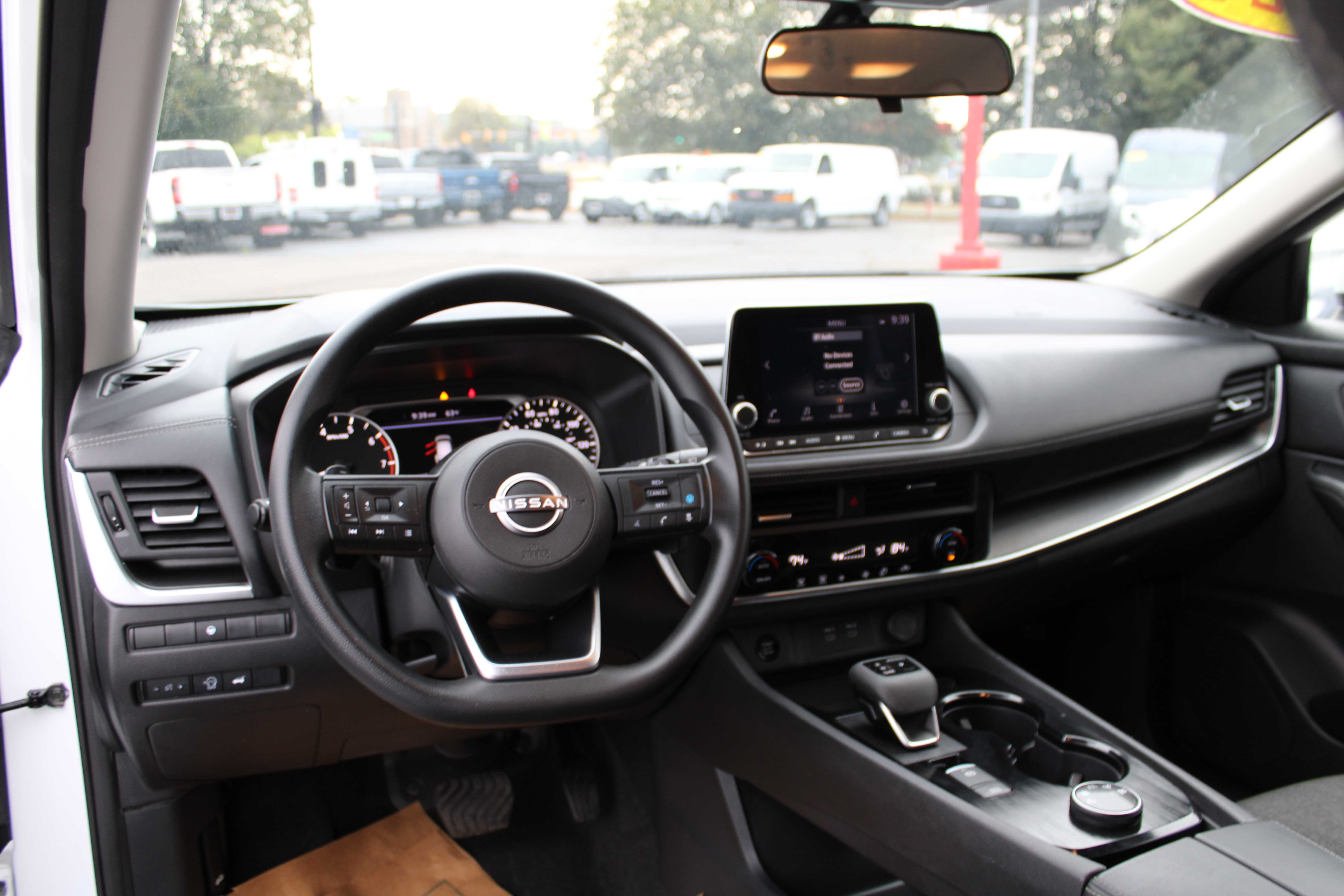 WHITE, 2024 NISSAN ROGUE Thumnail Image 15