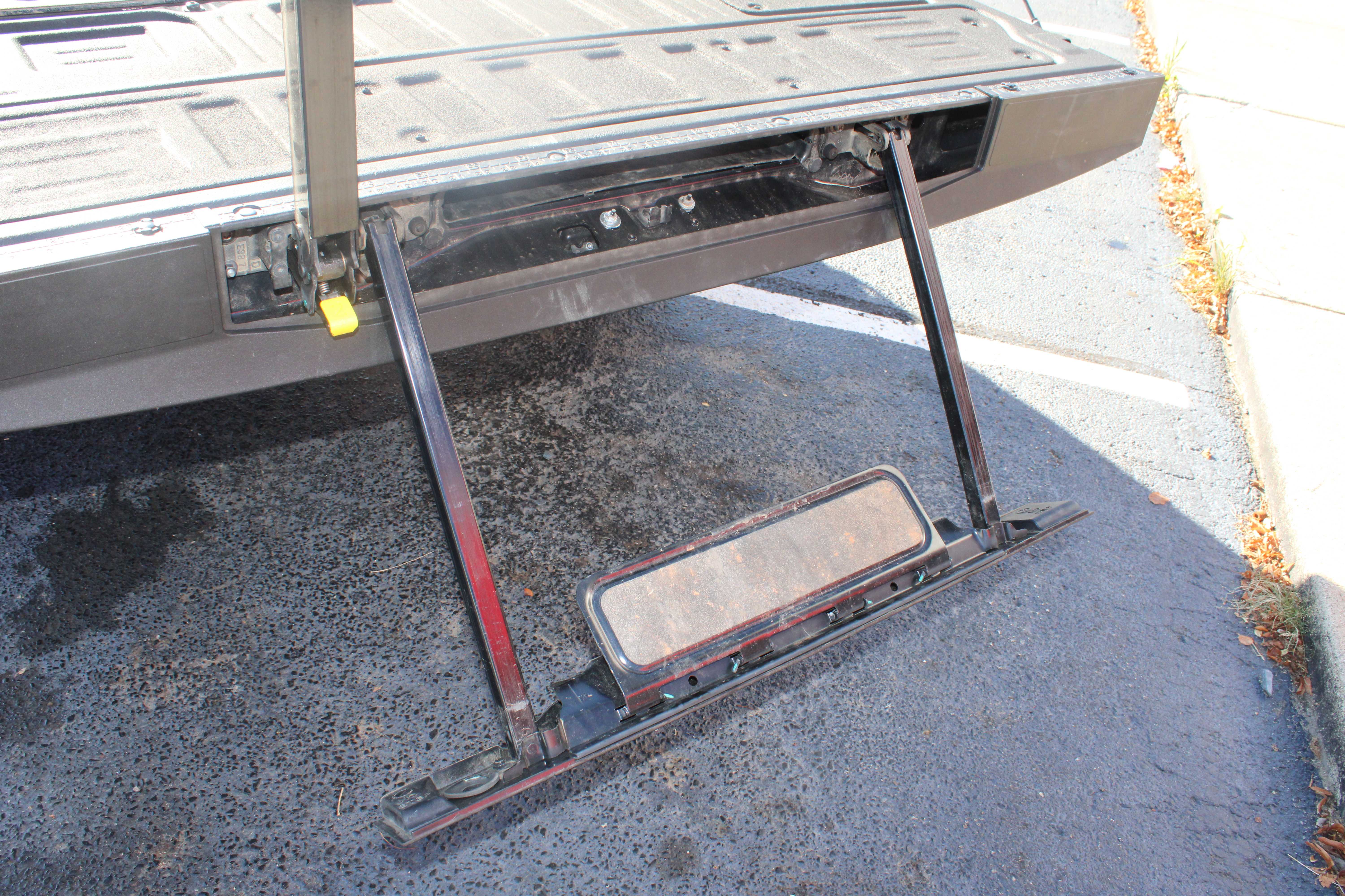 BLACK, 2023 FORD F250 SUPER DUTY CREW CAB Thumnail Image 12